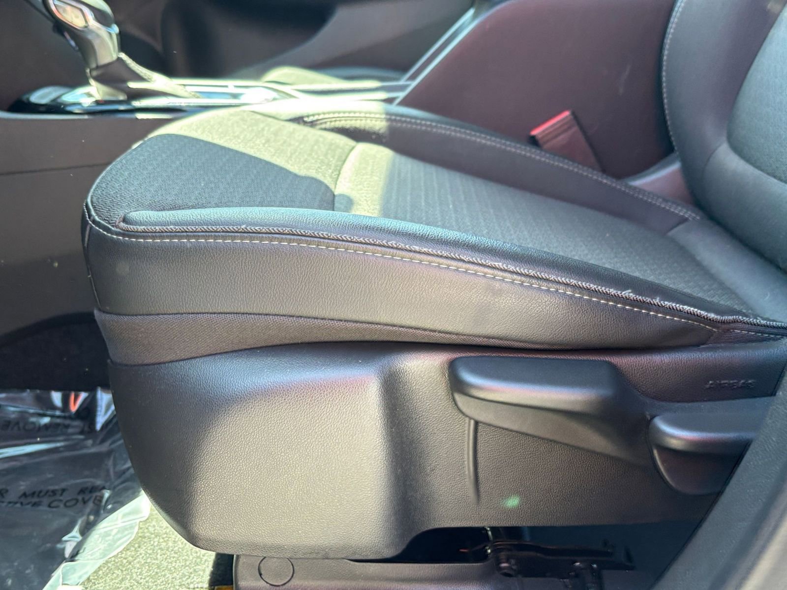 Thumbnail: 2025 Buick Encore GX - 22