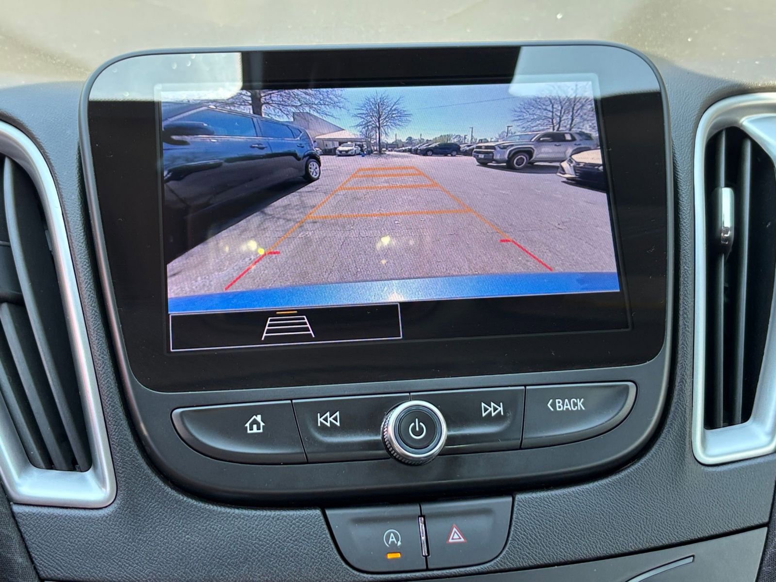 Thumbnail: 2024 Chevrolet Malibu - 24