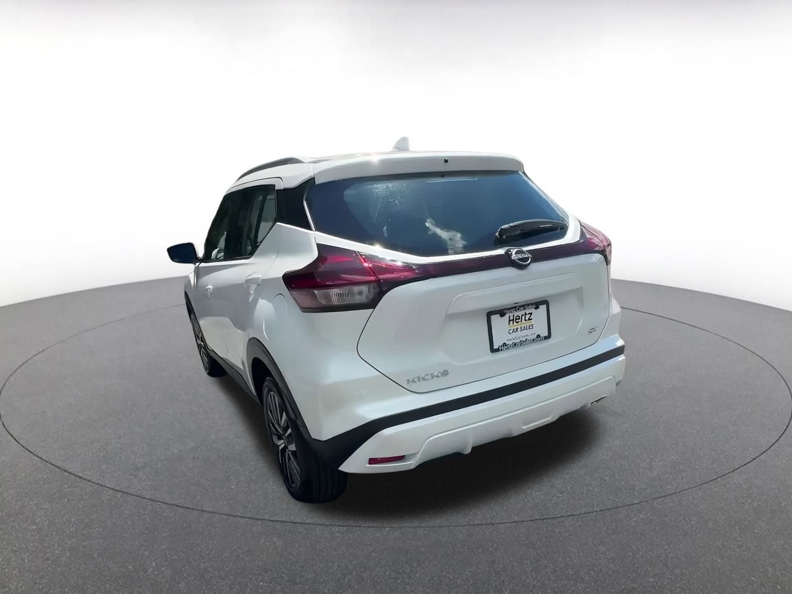 Thumbnail: 2024 Nissan Kicks - 11