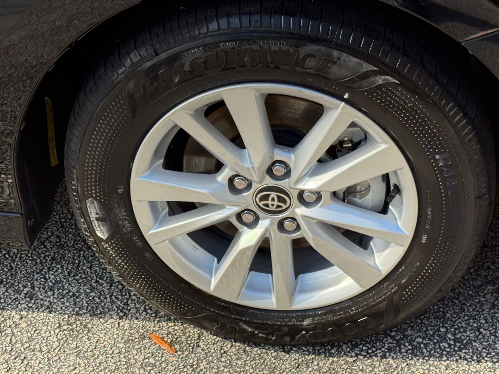 Thumbnail: 2025 Toyota Camry - 30