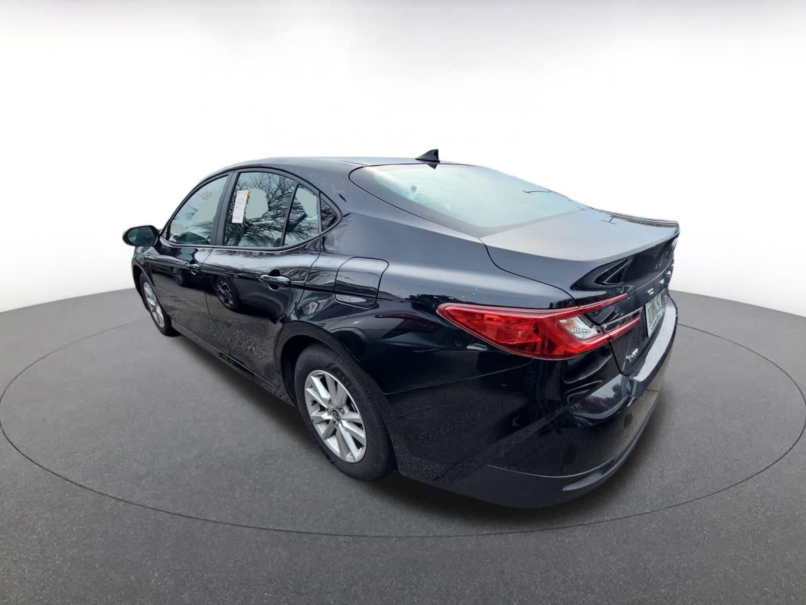 Thumbnail: 2025 Toyota Camry - 5