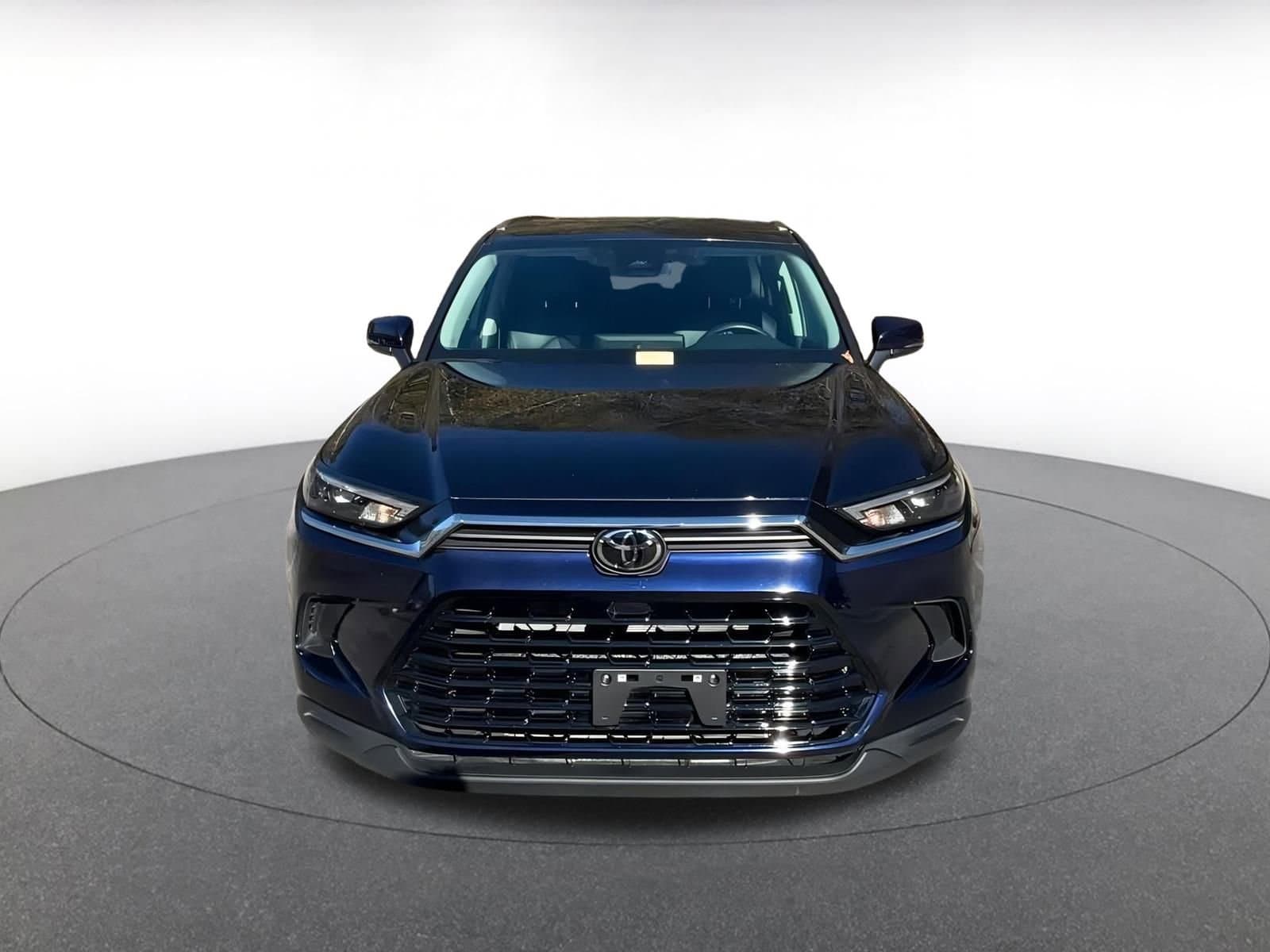 Thumbnail: 2025 Toyota Grand Highlander - 4