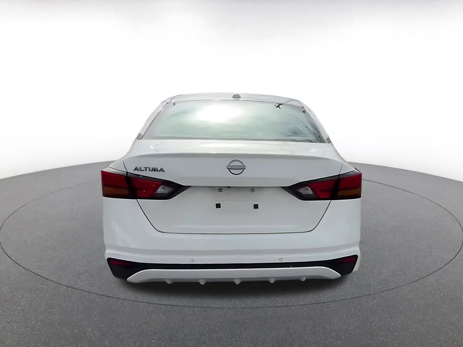 Thumbnail: 2025 Nissan Altima - 12