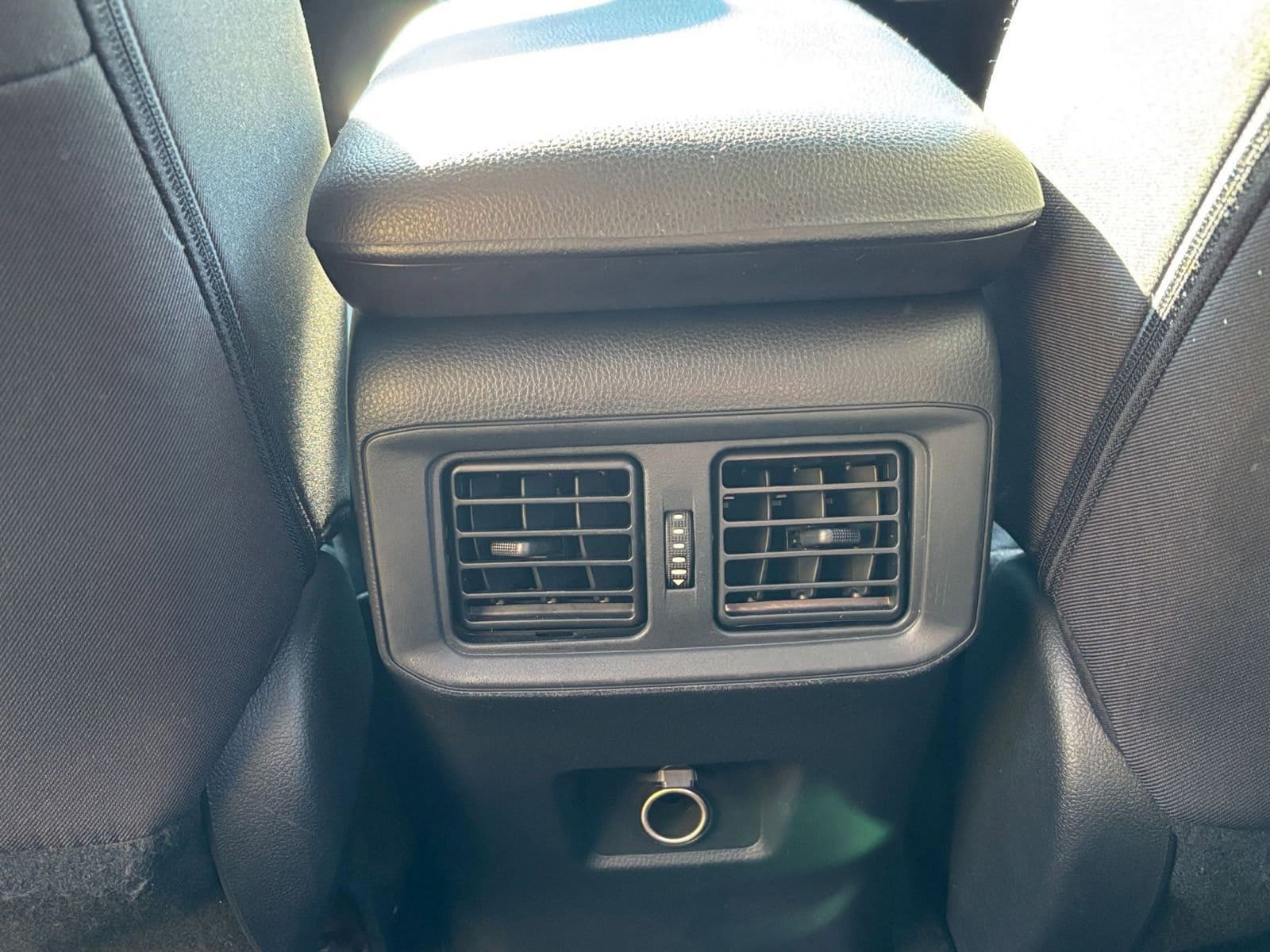 Thumbnail: 2025 Toyota RAV4 - 24