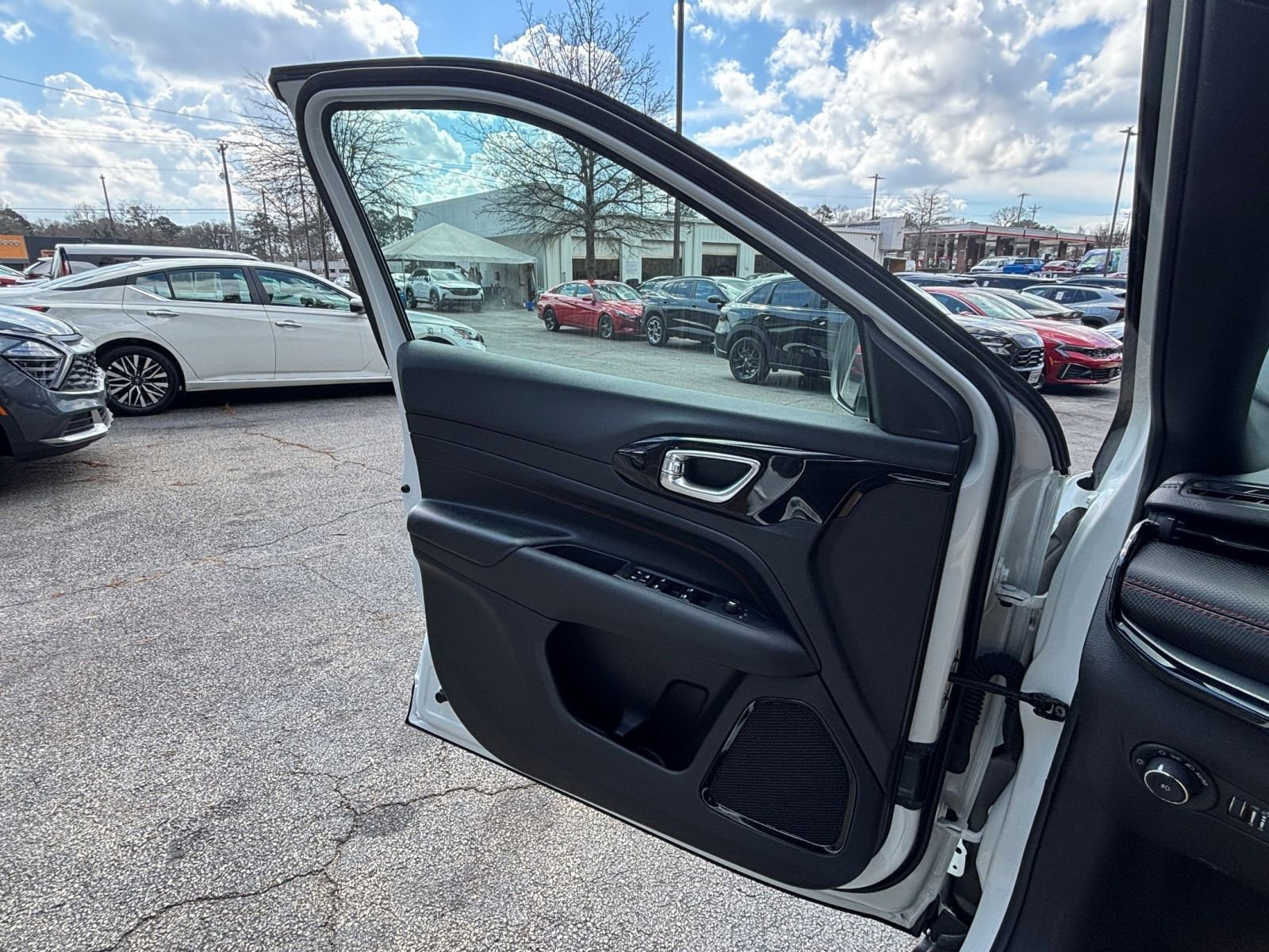 Thumbnail: 2025 Jeep Compass - 18