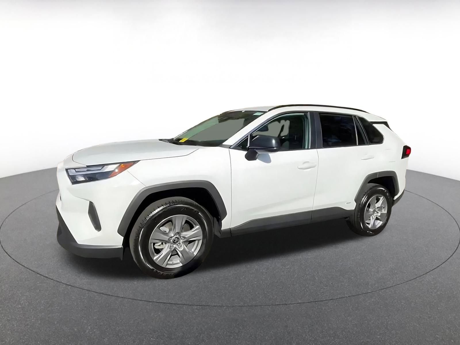 Thumbnail: 2025 Toyota RAV4 - 8