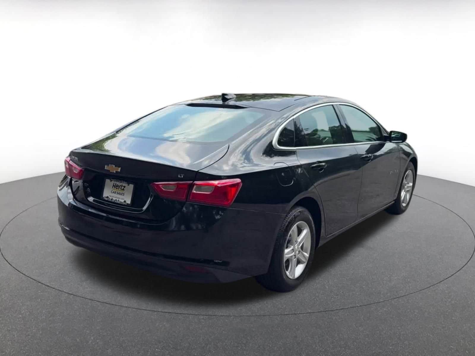 Thumbnail: 2024 Chevrolet Malibu - 12