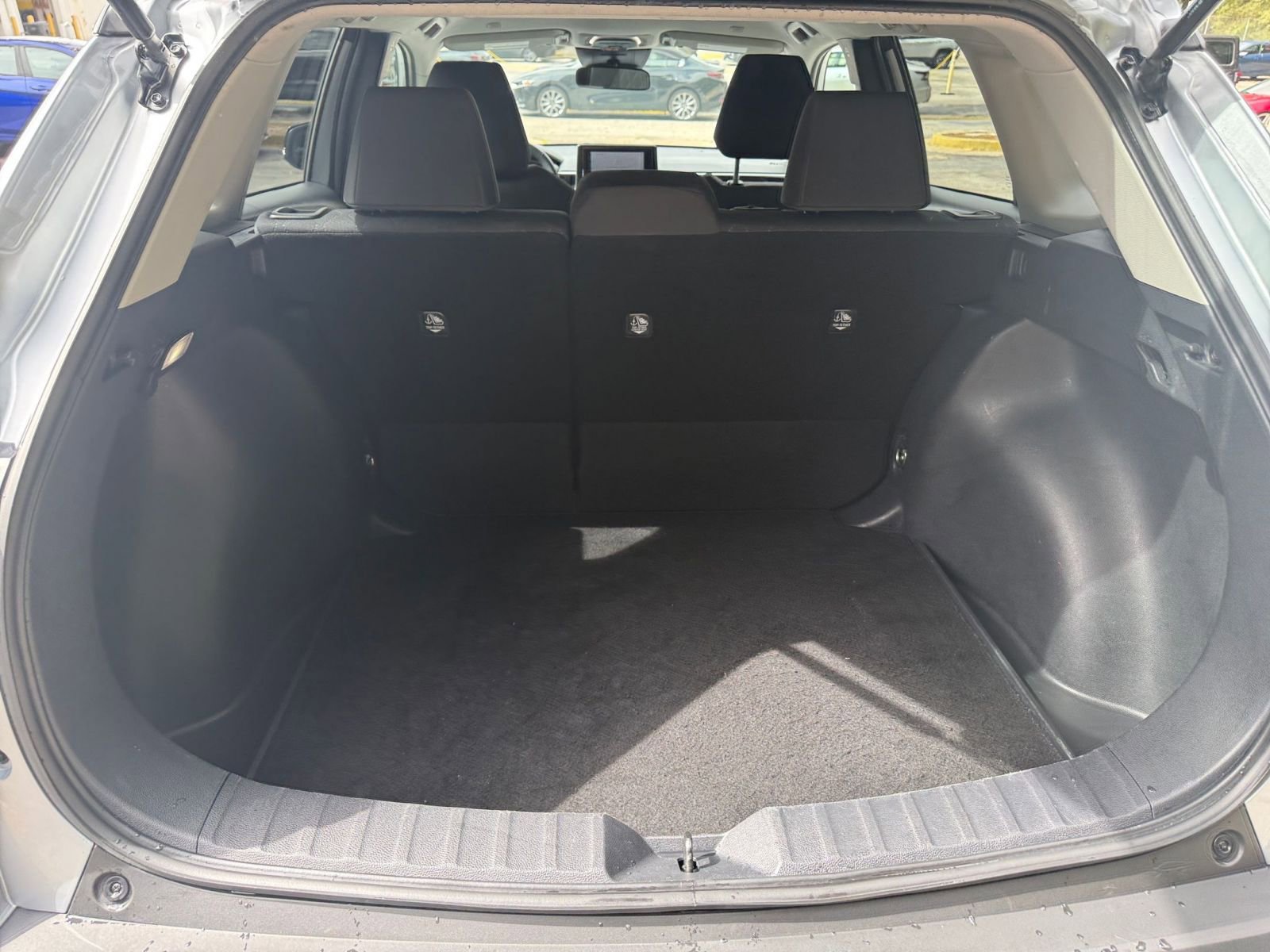 Thumbnail: 2025 Toyota Corolla Cross - 31