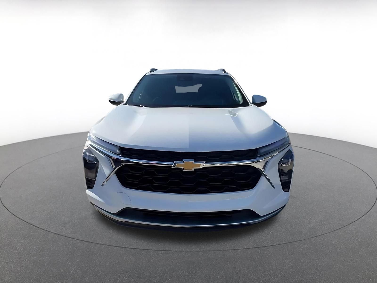 Thumbnail: 2025 Chevrolet Trax - 4