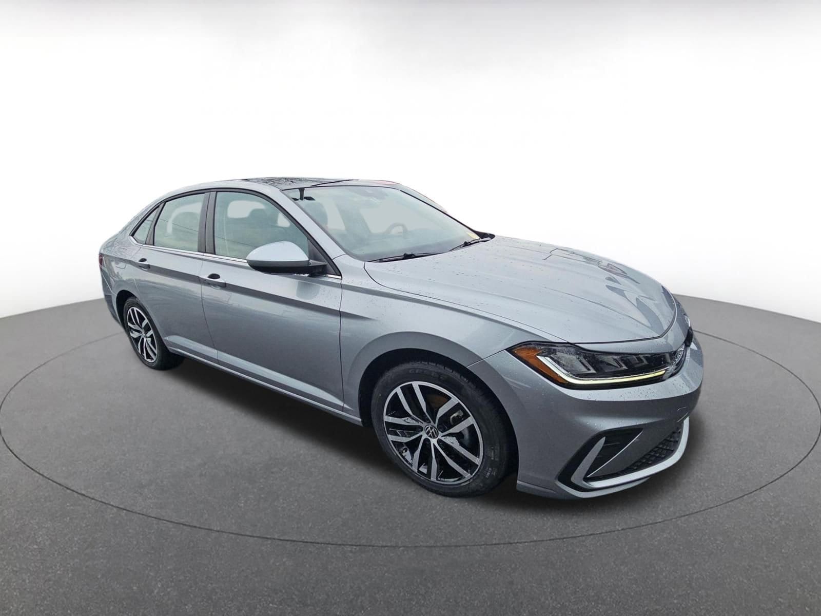 Thumbnail: 2025 Volkswagen Jetta - 1