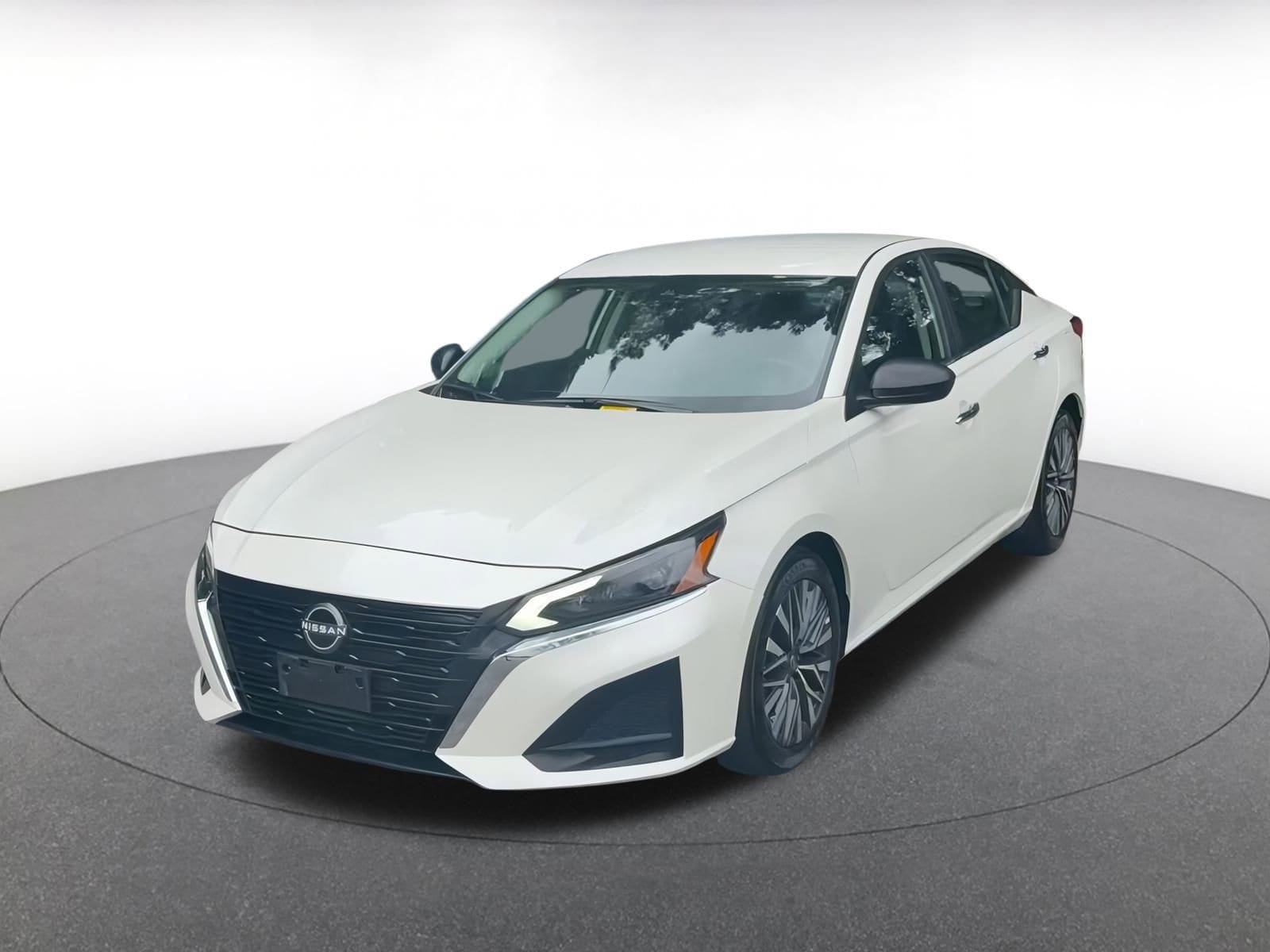 Thumbnail: 2024 Nissan Altima - 6