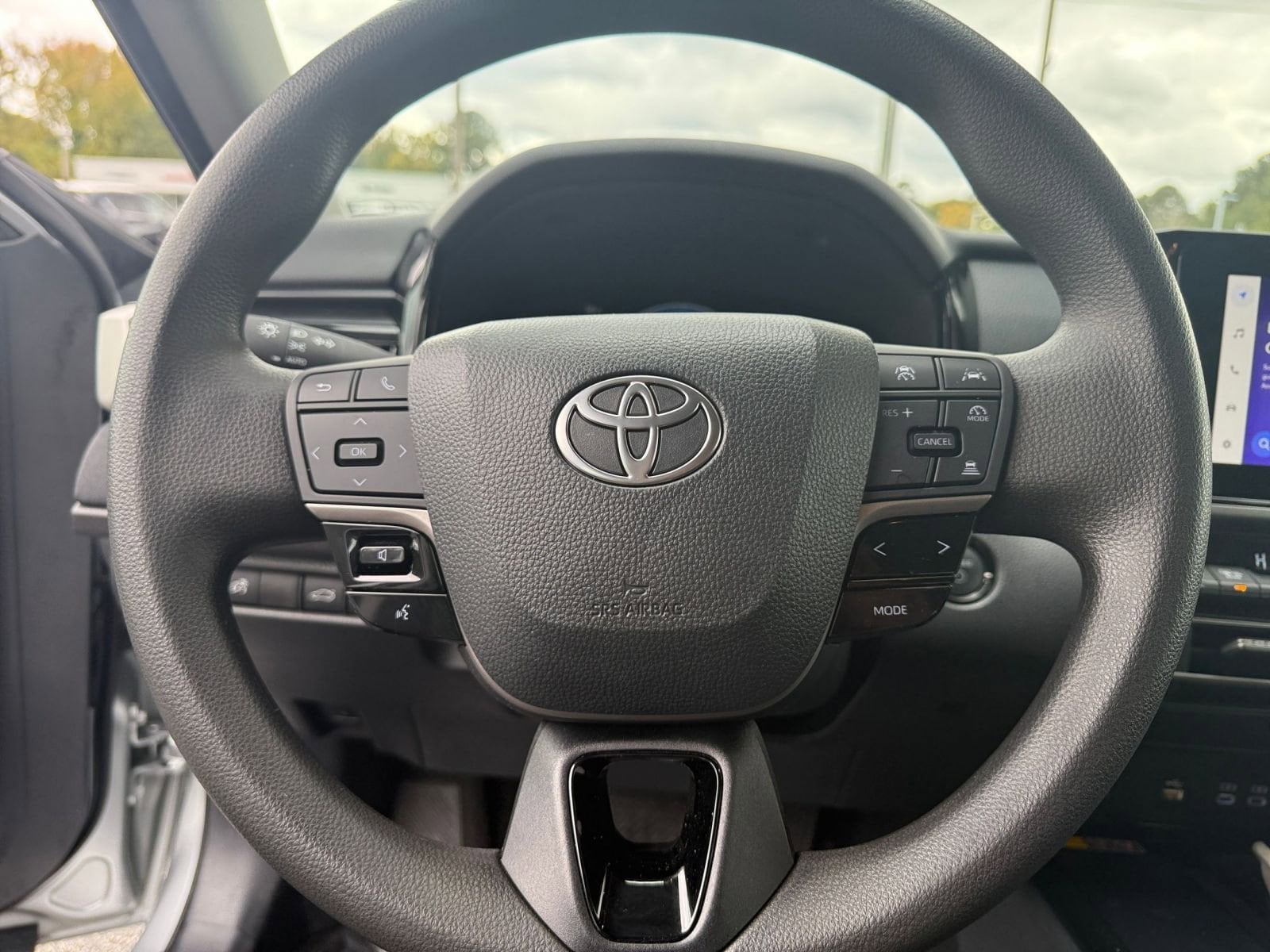 Thumbnail: 2025 Toyota Camry - 28