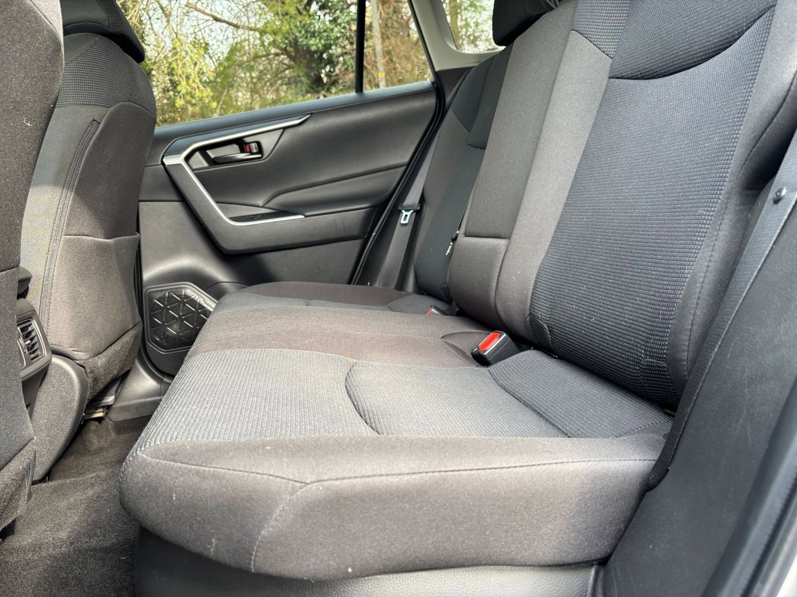 Thumbnail: 2025 Toyota RAV4 - 25