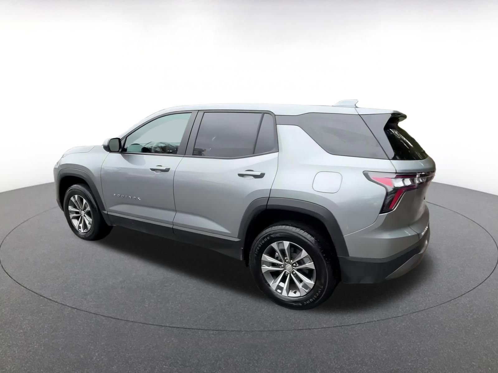 Thumbnail: 2025 Chevrolet Equinox - 10