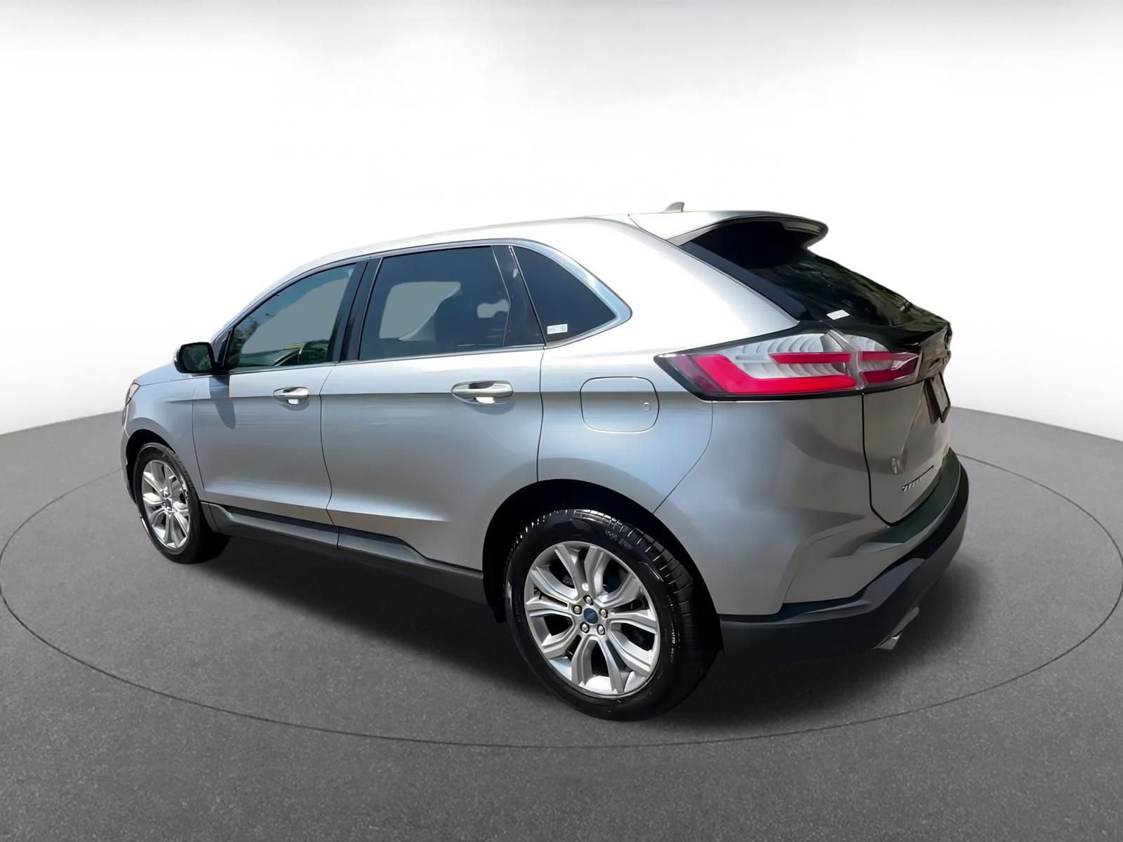 Thumbnail: 2022 Ford Edge - 10