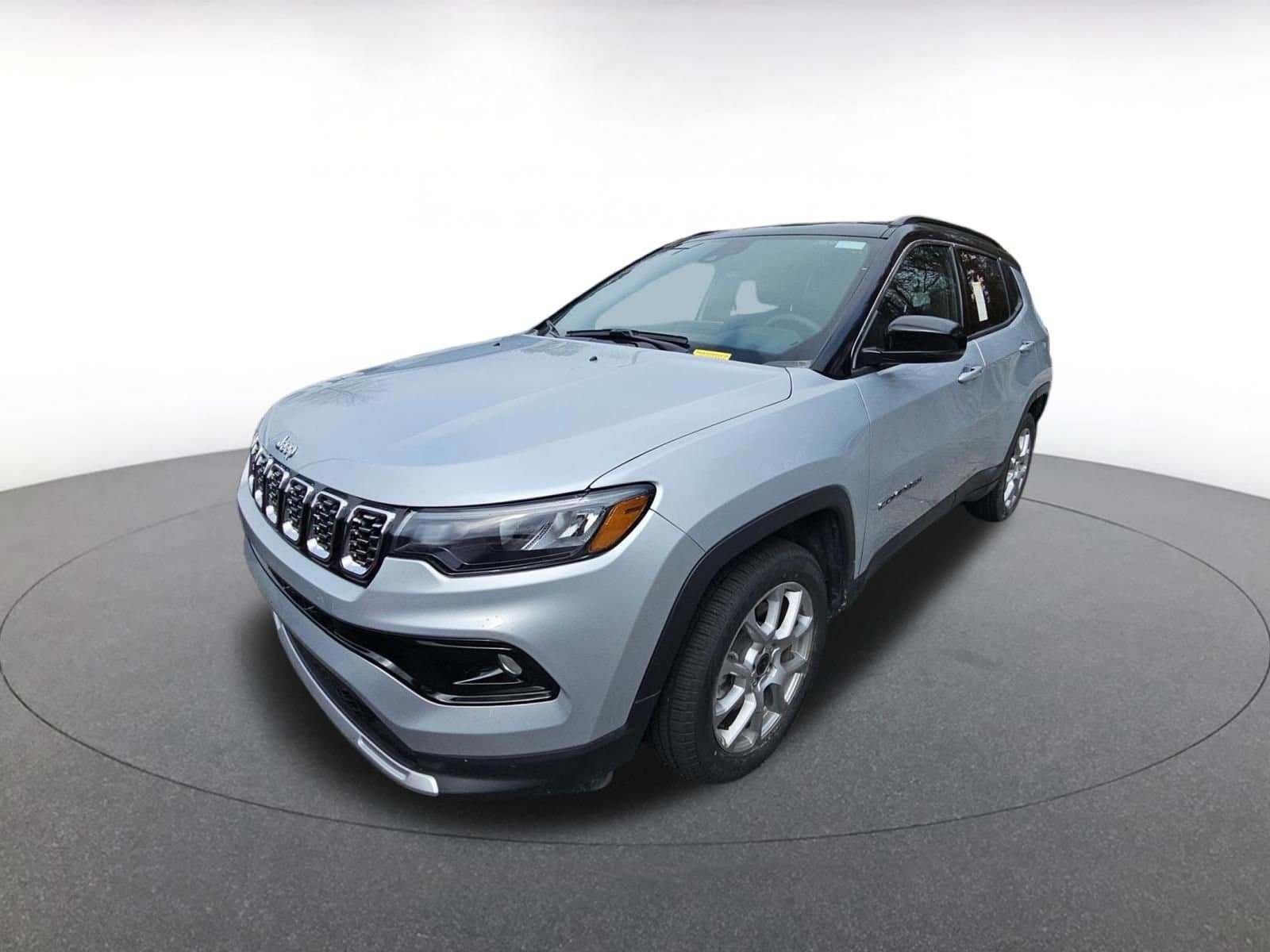 Thumbnail: 2025 Jeep Compass - 4