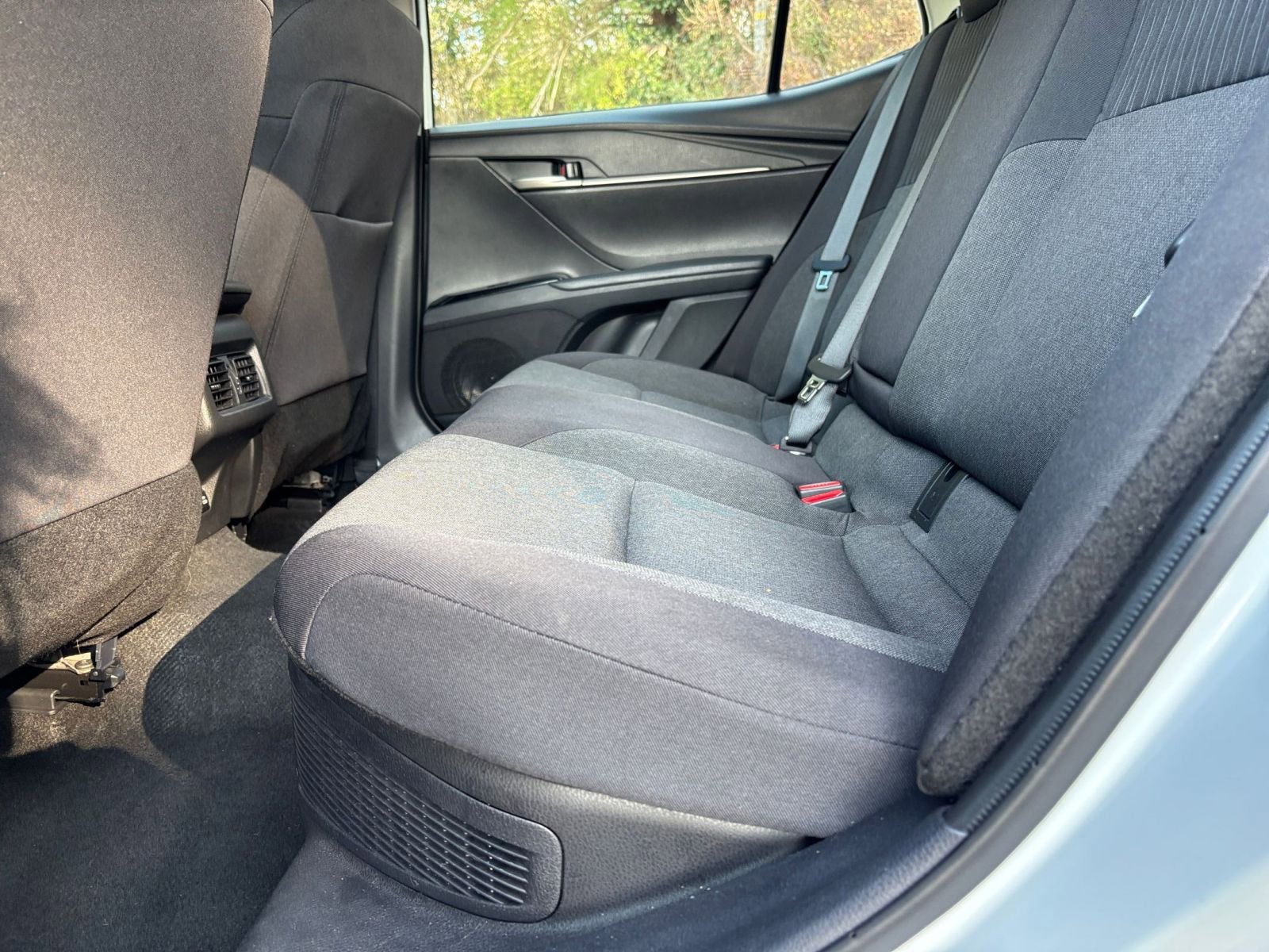 Thumbnail: 2025 Toyota Camry - 25