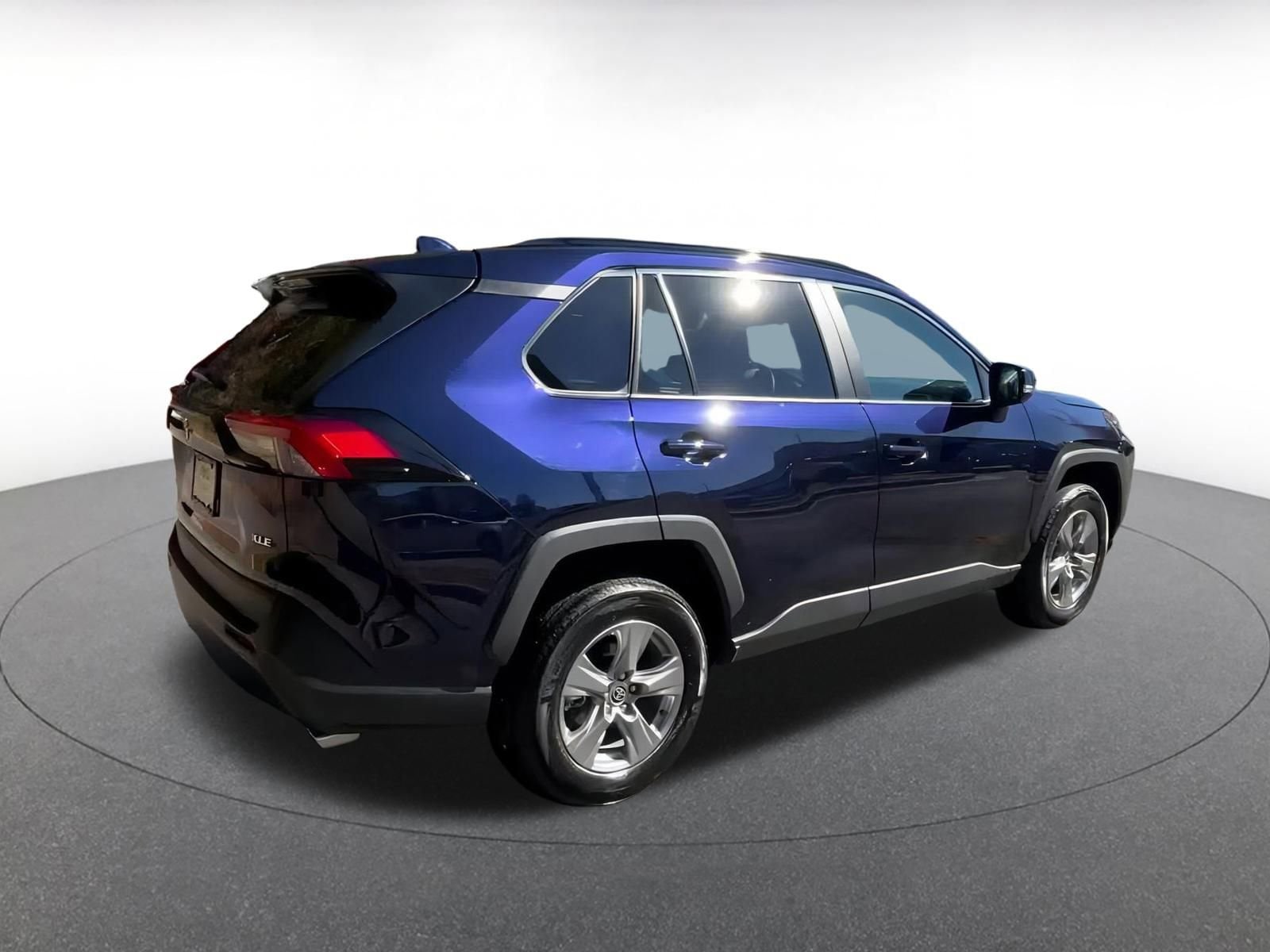 Thumbnail: 2025 Toyota RAV4 - 12