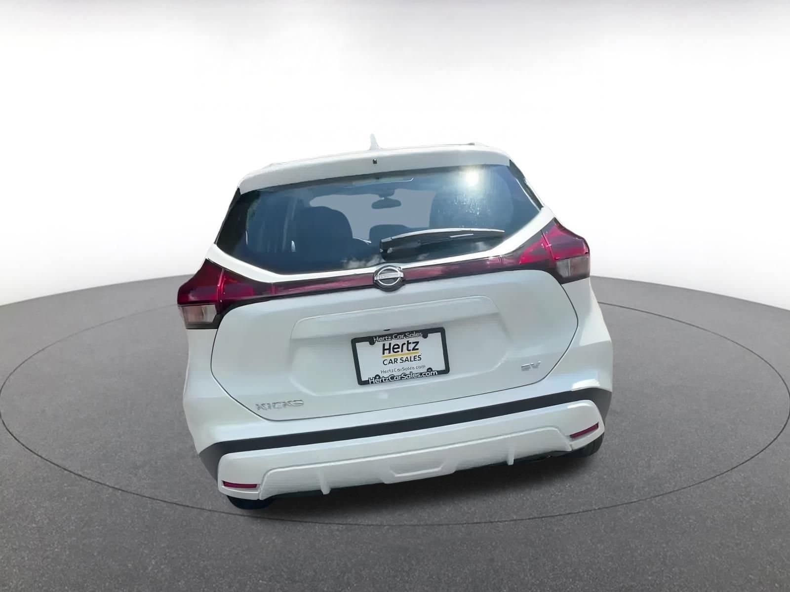 Thumbnail: 2024 Nissan Kicks - 12