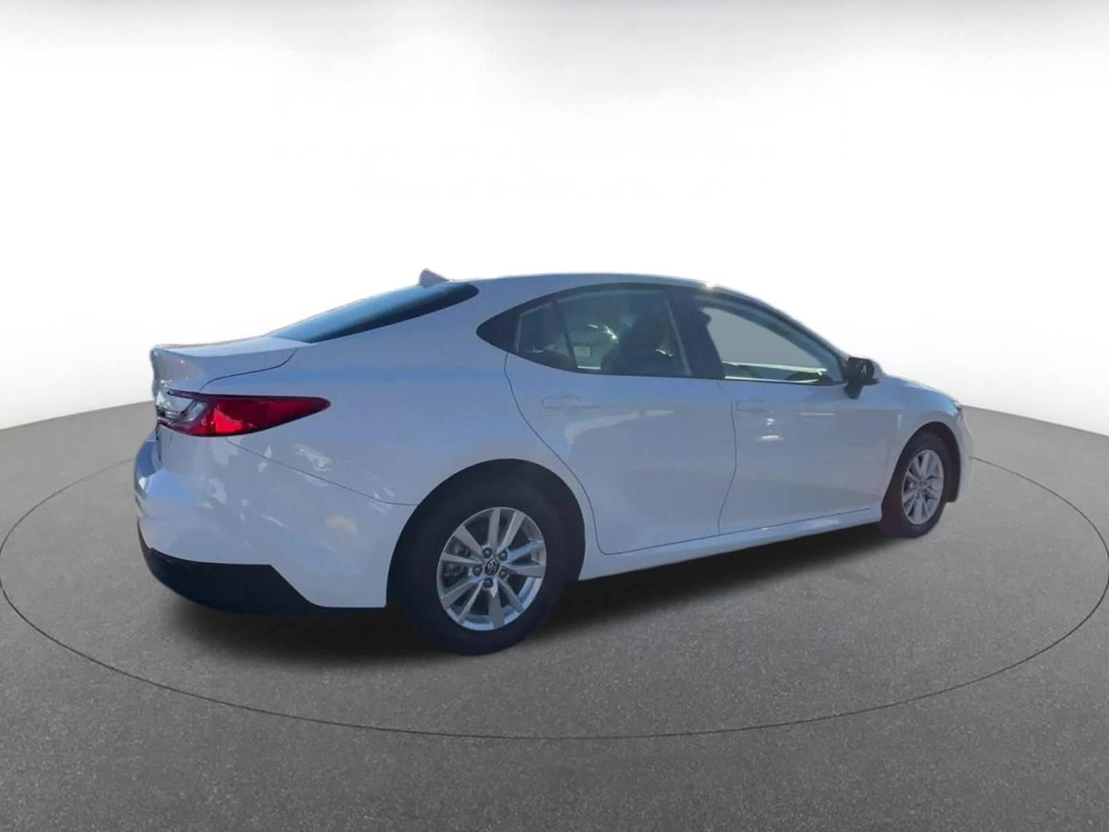 Thumbnail: 2025 Toyota Camry - 15