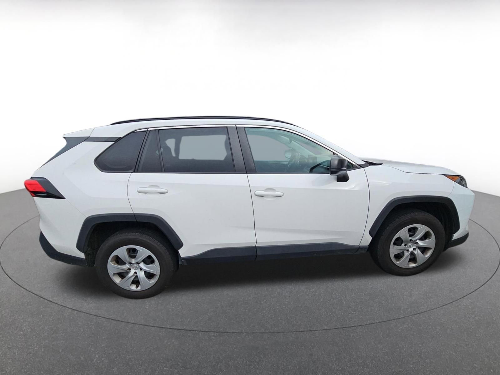 Thumbnail: 2021 Toyota RAV4 - 8