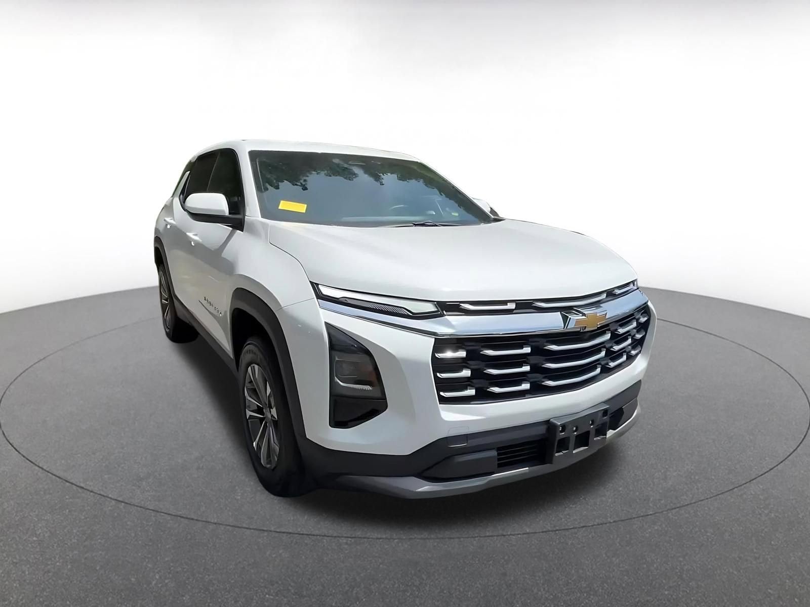Thumbnail: 2025 Chevrolet Equinox - 3