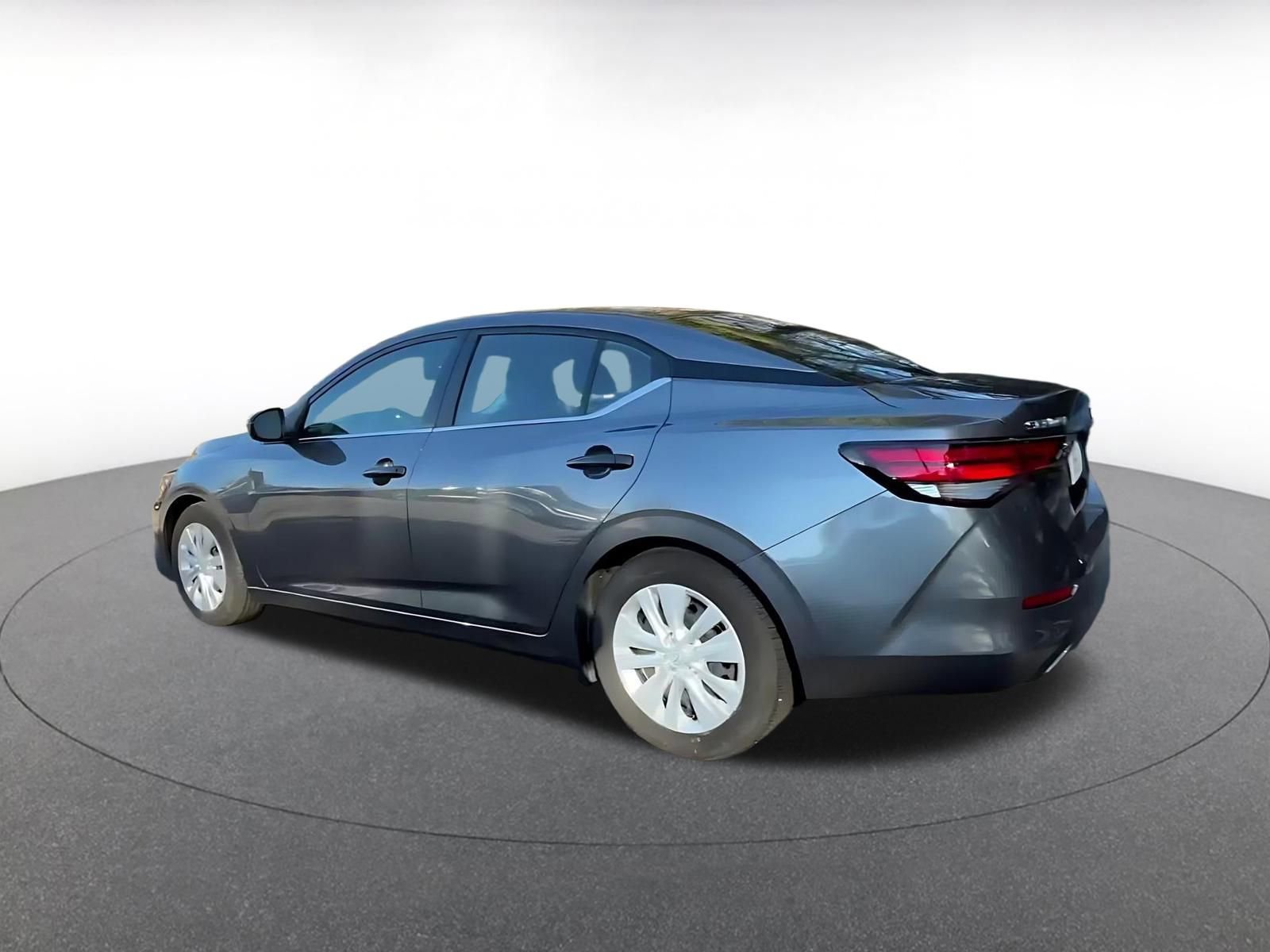 Thumbnail: 2025 Nissan Sentra - 10