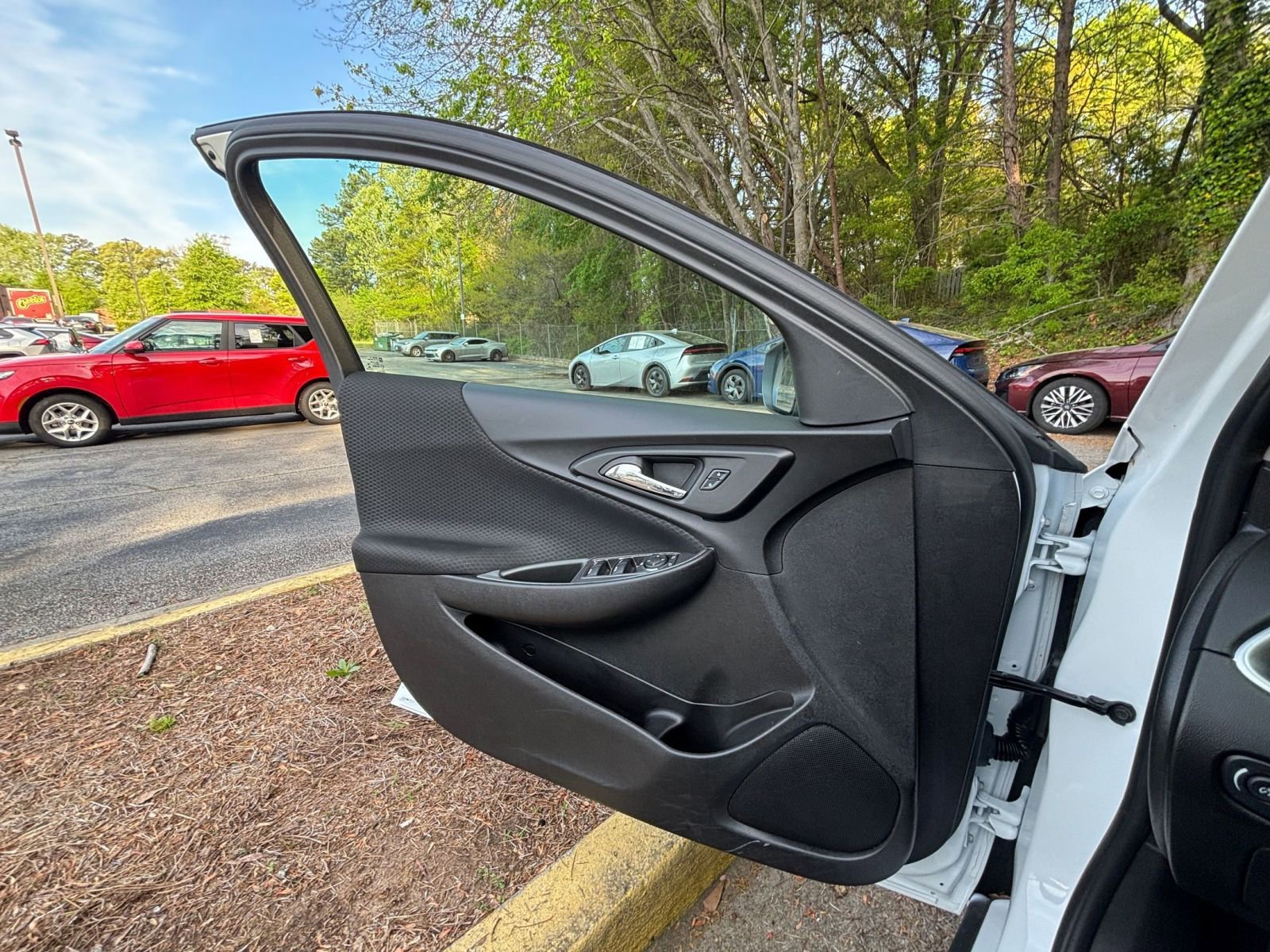 Thumbnail: 2024 Chevrolet Malibu - 18