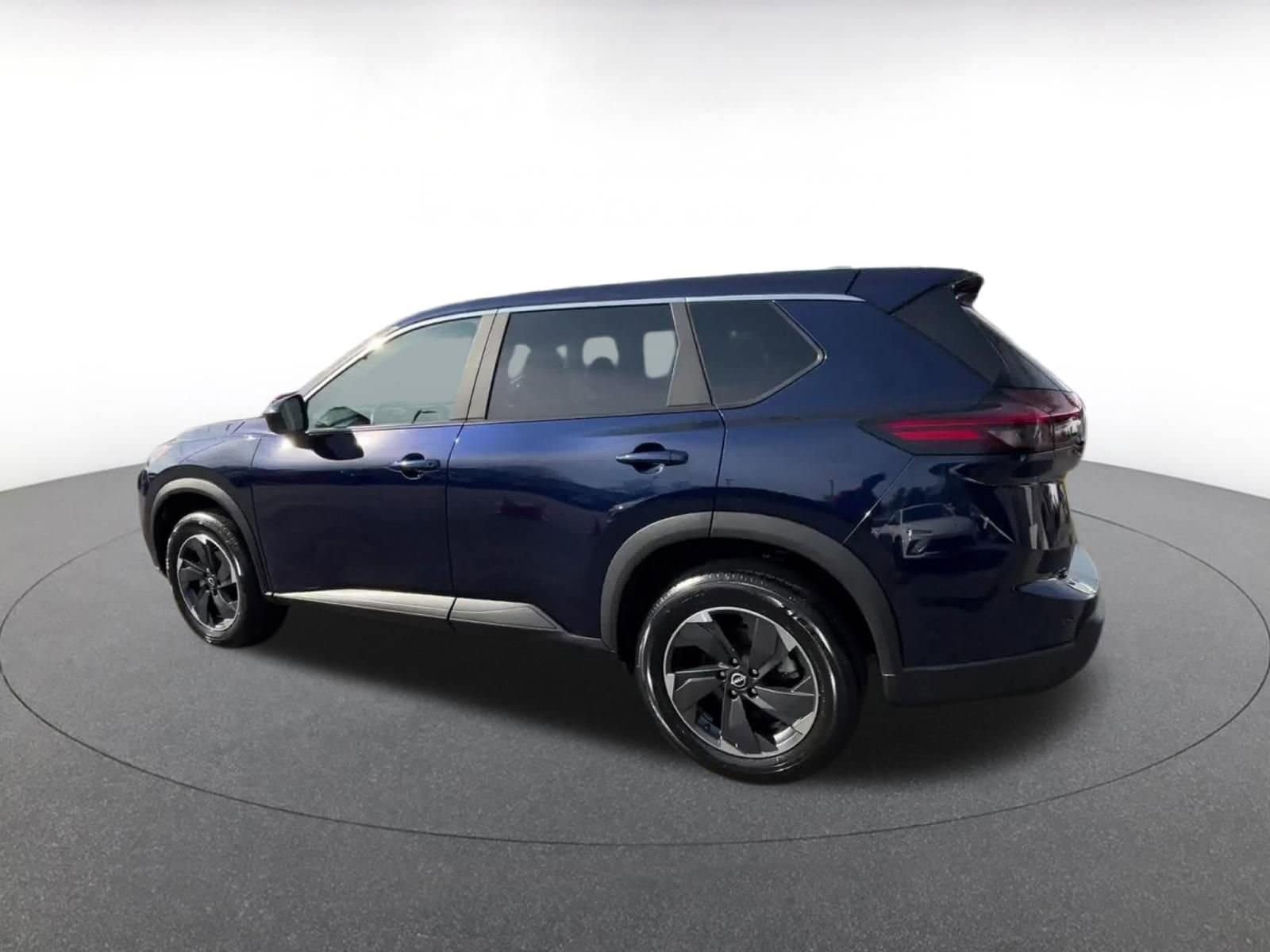 Thumbnail: 2025 Nissan Rogue - 10