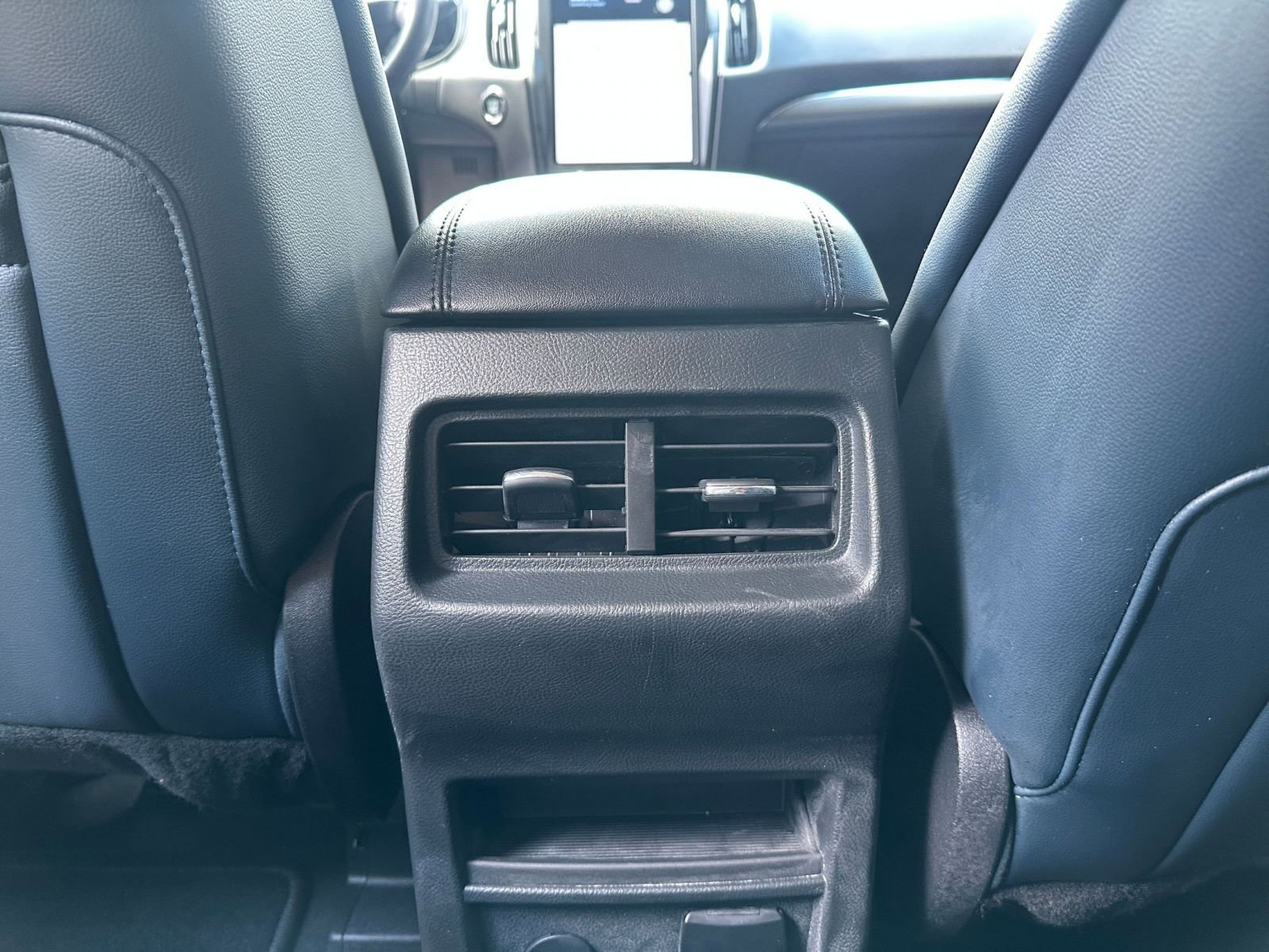 Thumbnail: 2023 Ford Edge - 24