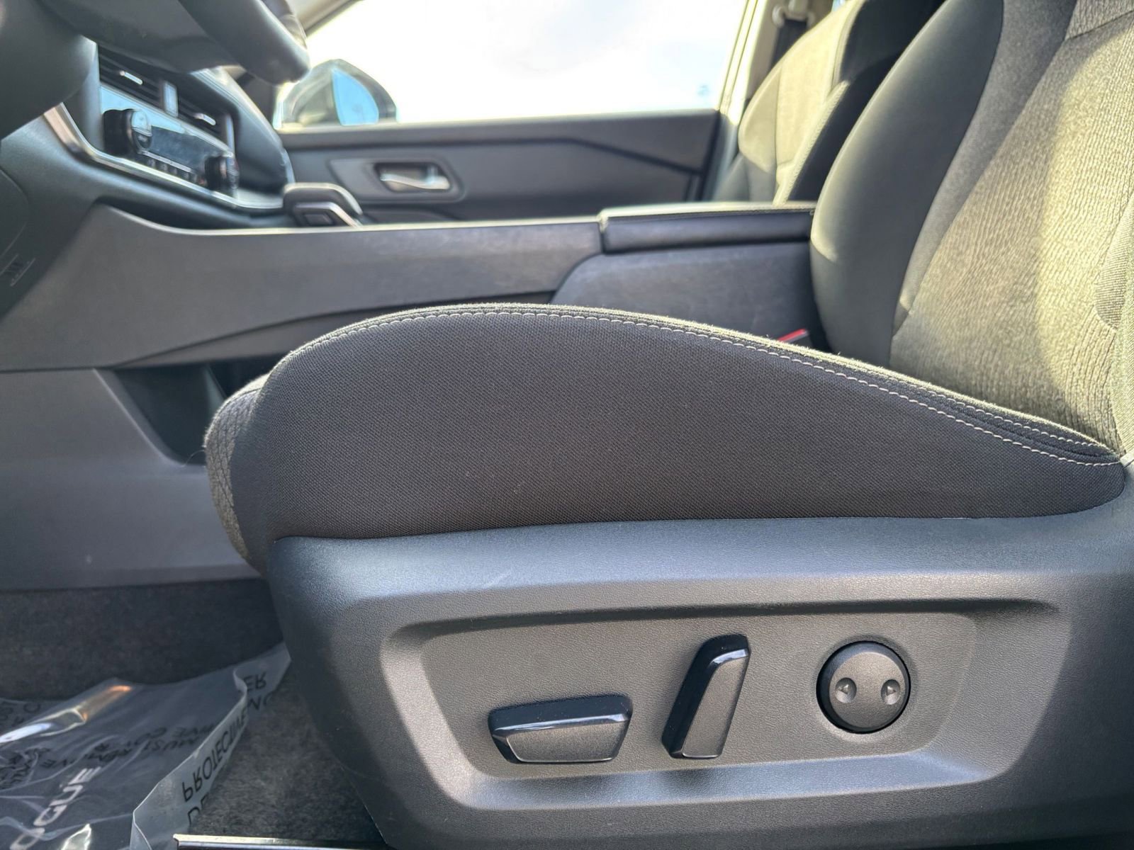 Thumbnail: 2025 Nissan Rogue - 29