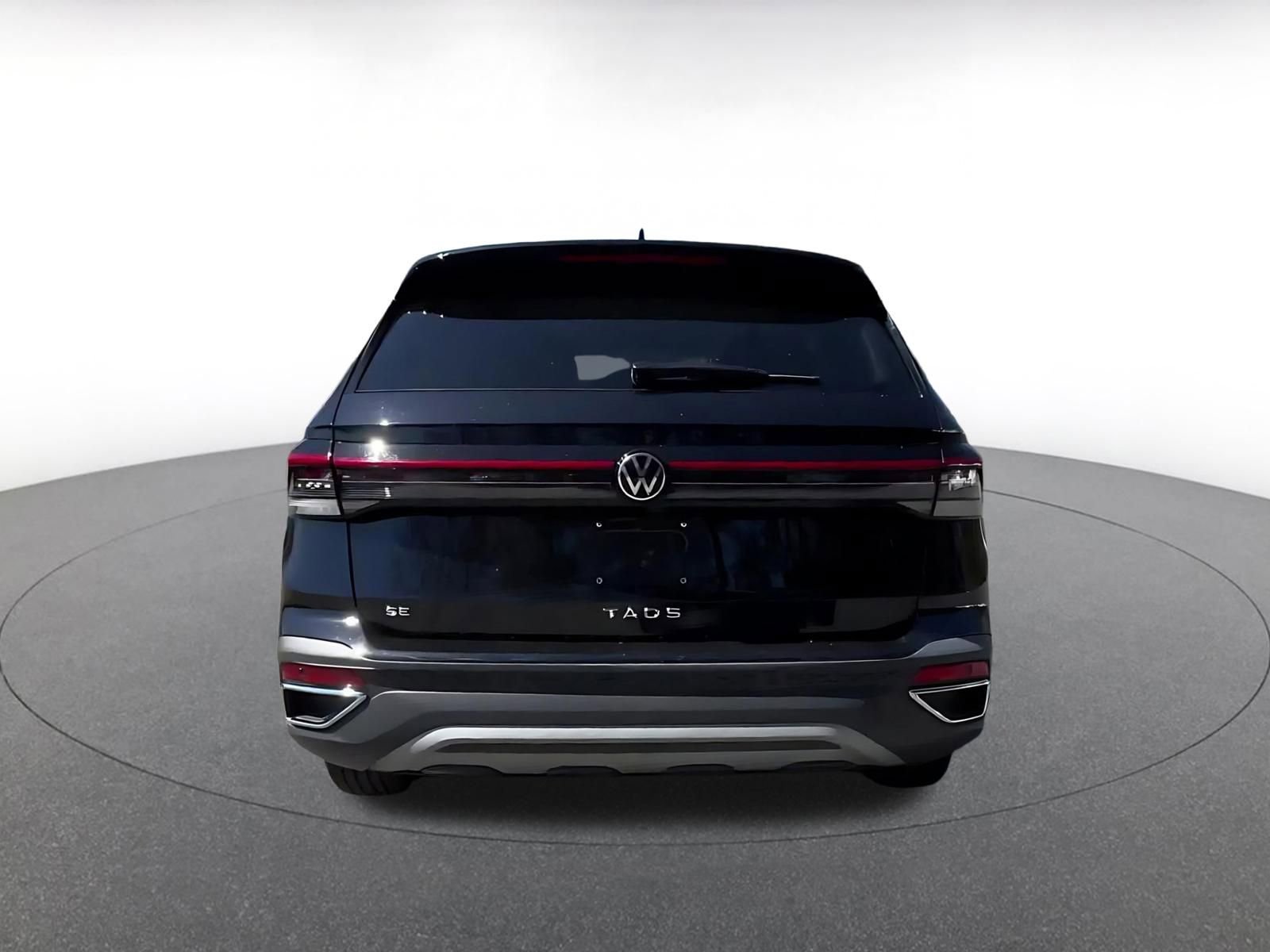 Thumbnail: 2025 Volkswagen Taos - 12