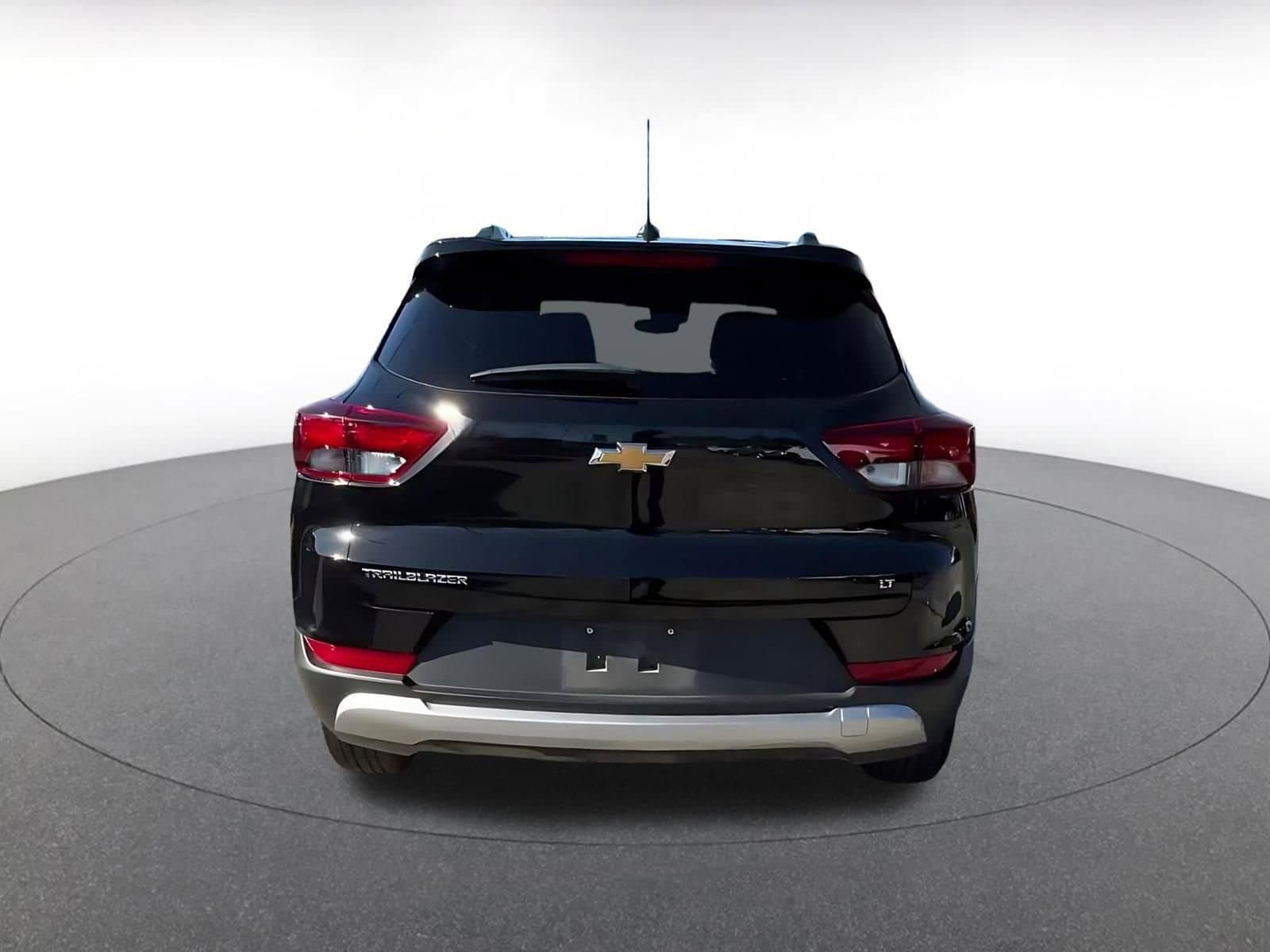 Thumbnail: 2025 Chevrolet TrailBlazer - 12