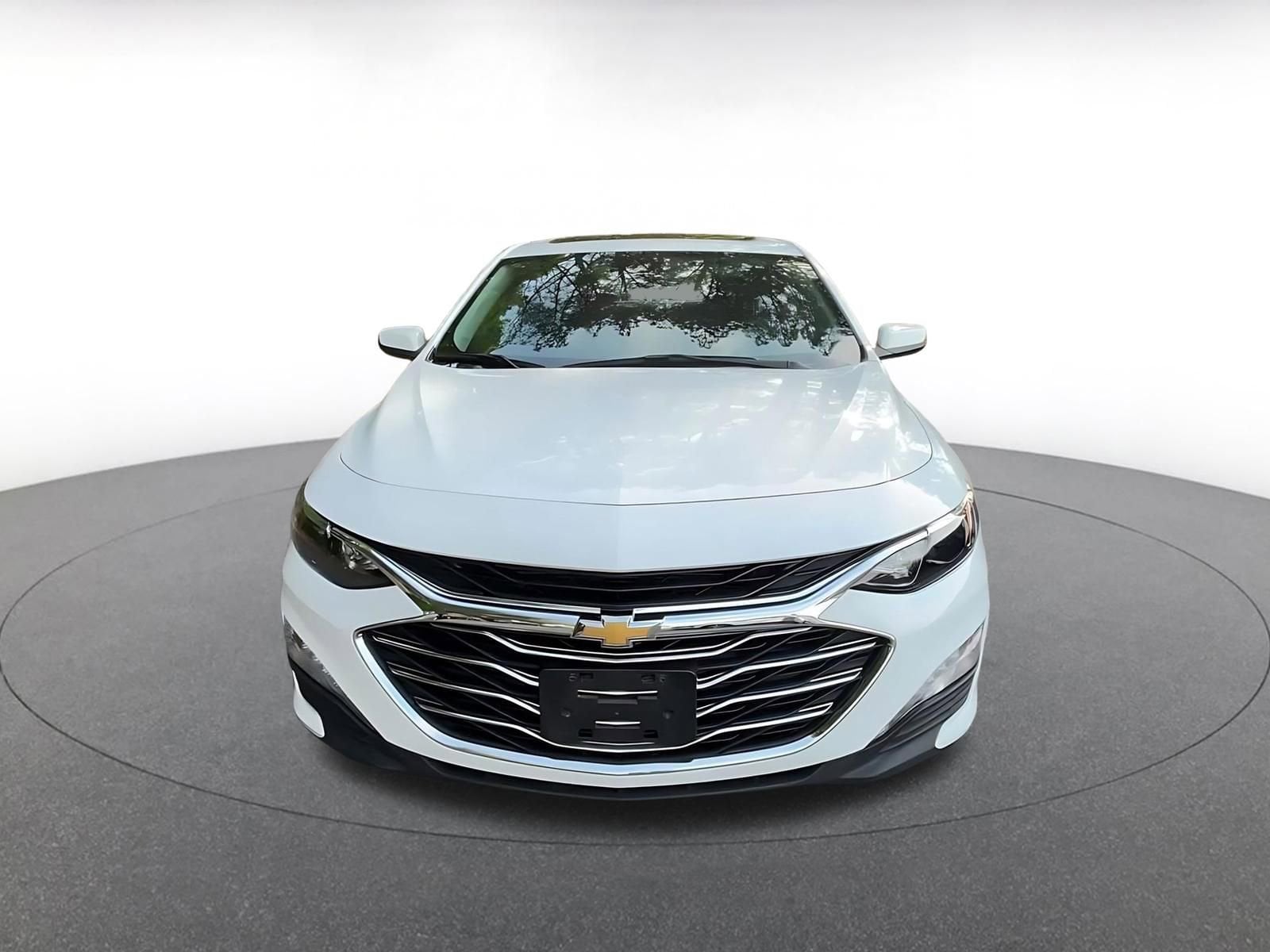 Thumbnail: 2024 Chevrolet Malibu - 4