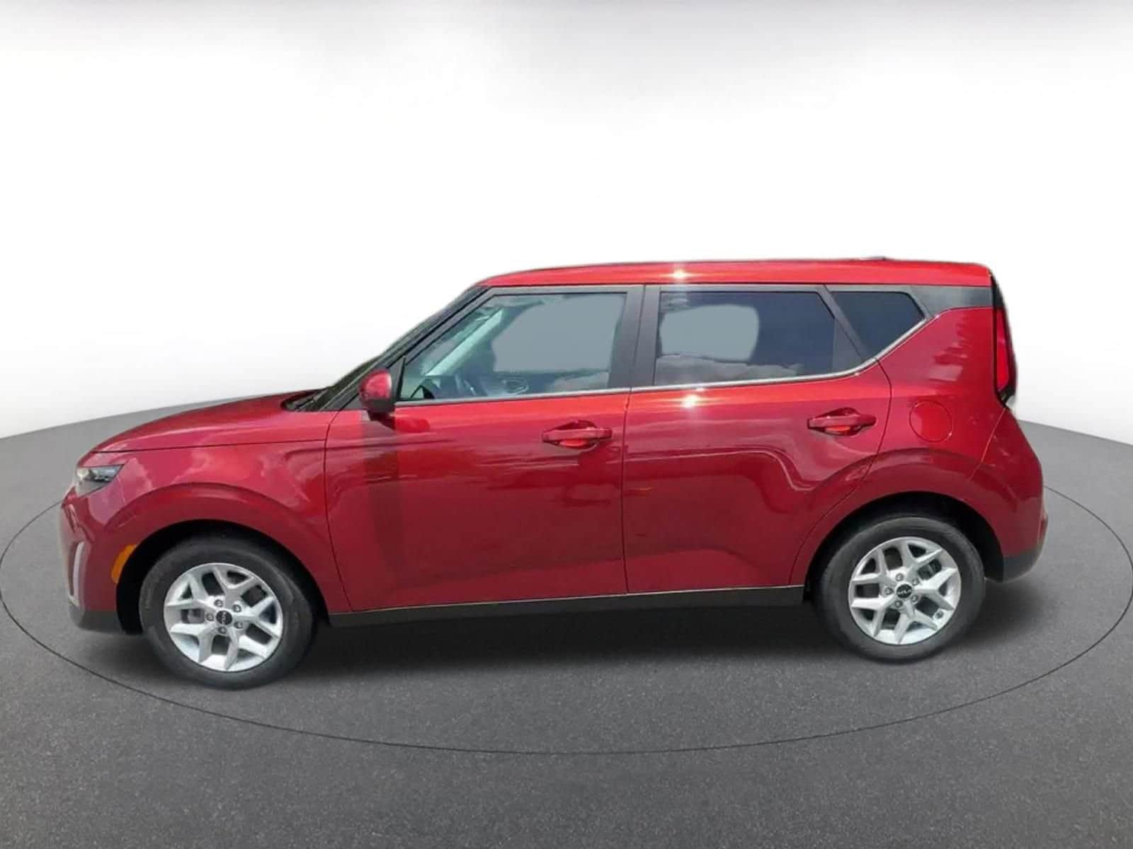 2024 Kia Soul LX 8