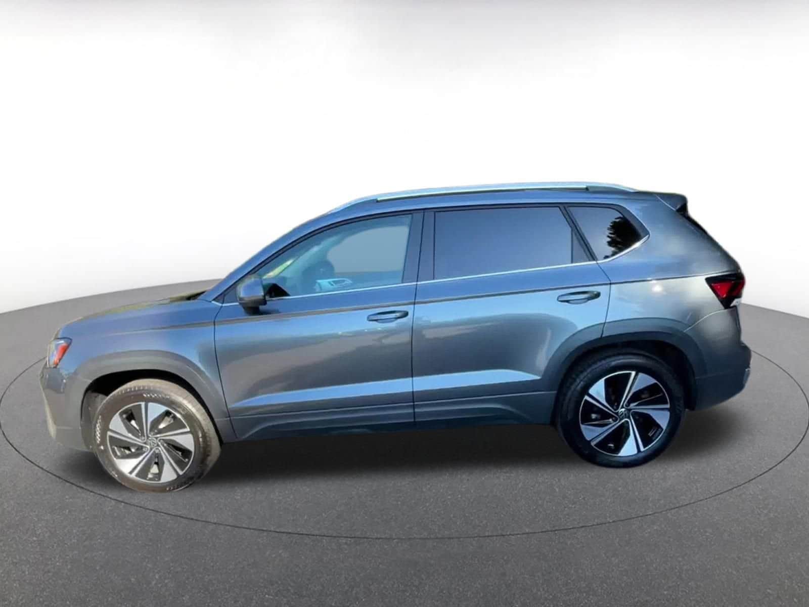 Thumbnail: 2025 Volkswagen Taos - 9