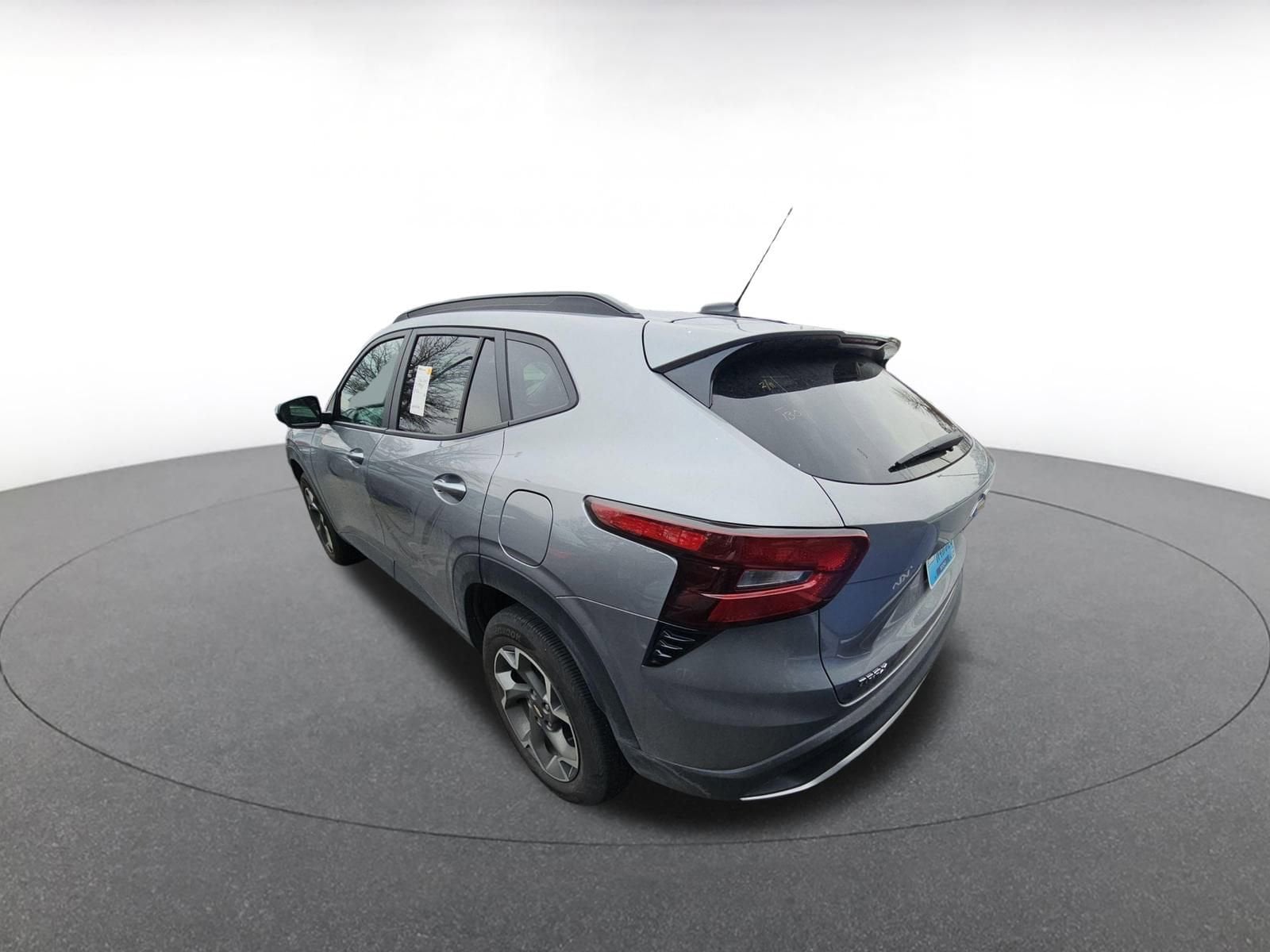 Thumbnail: 2025 Chevrolet Trax - 5