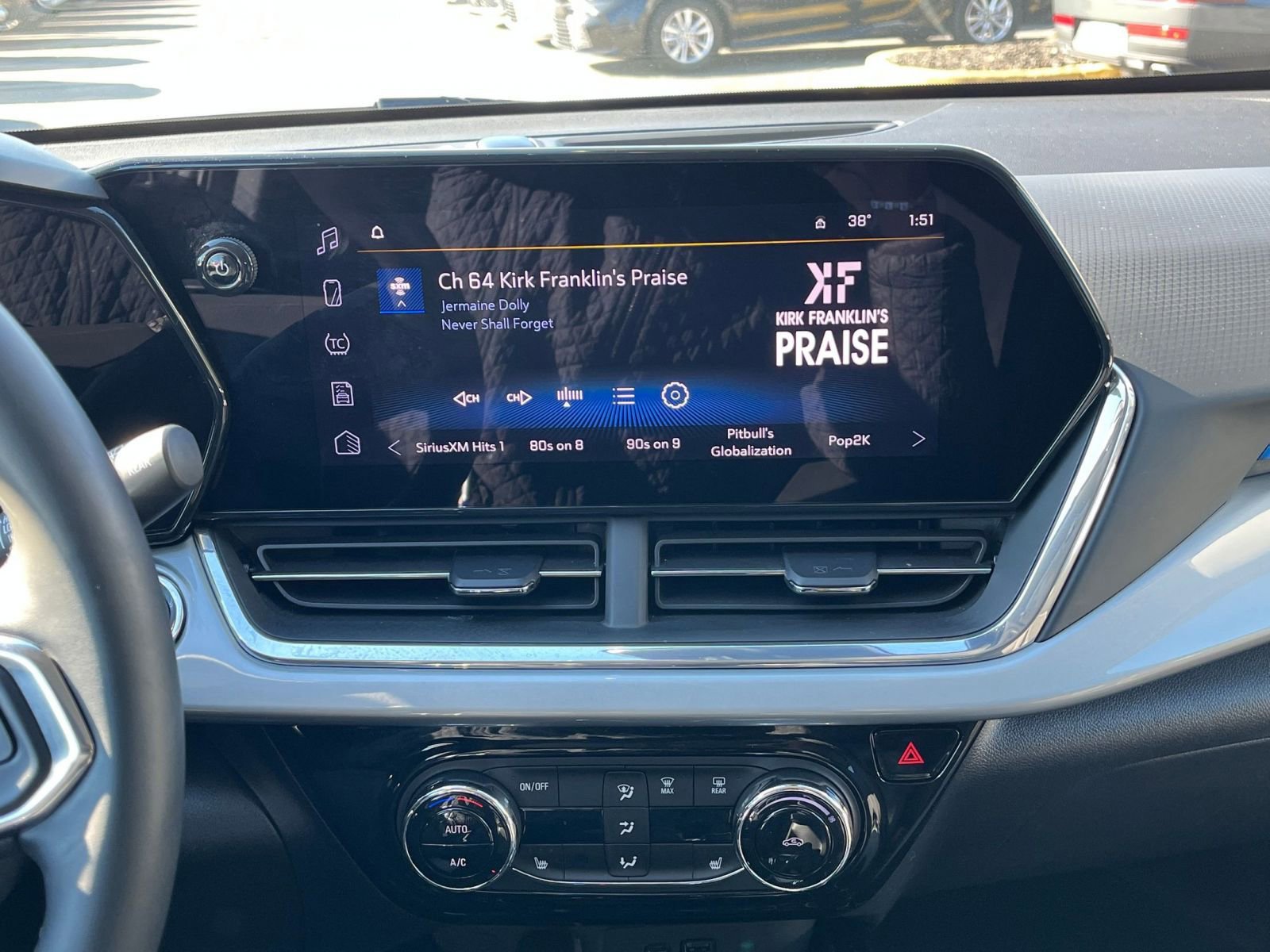 Thumbnail: 2025 Chevrolet Trax - 21