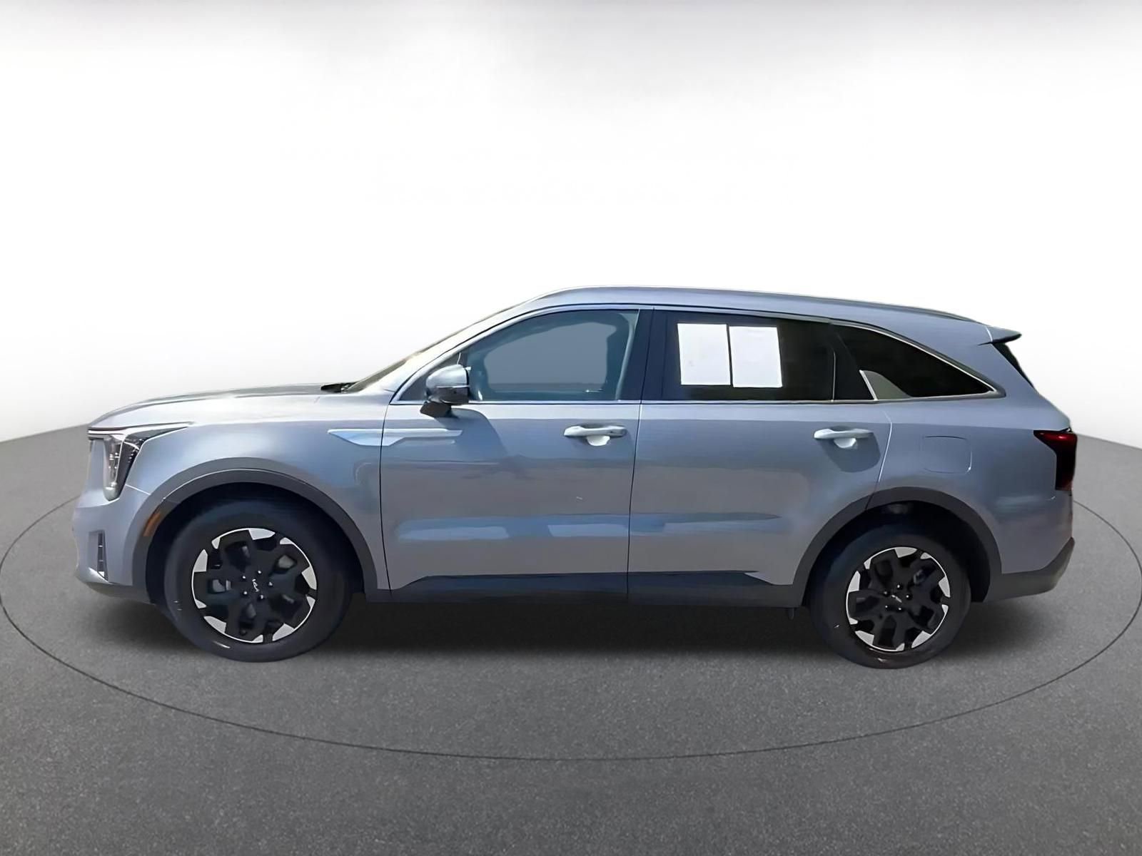 Thumbnail: 2024 Kia Sorento - 10