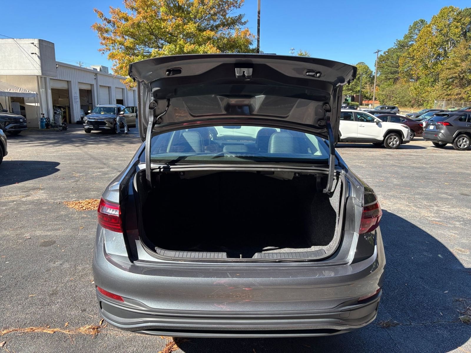 Thumbnail: 2025 Volkswagen Jetta - 31