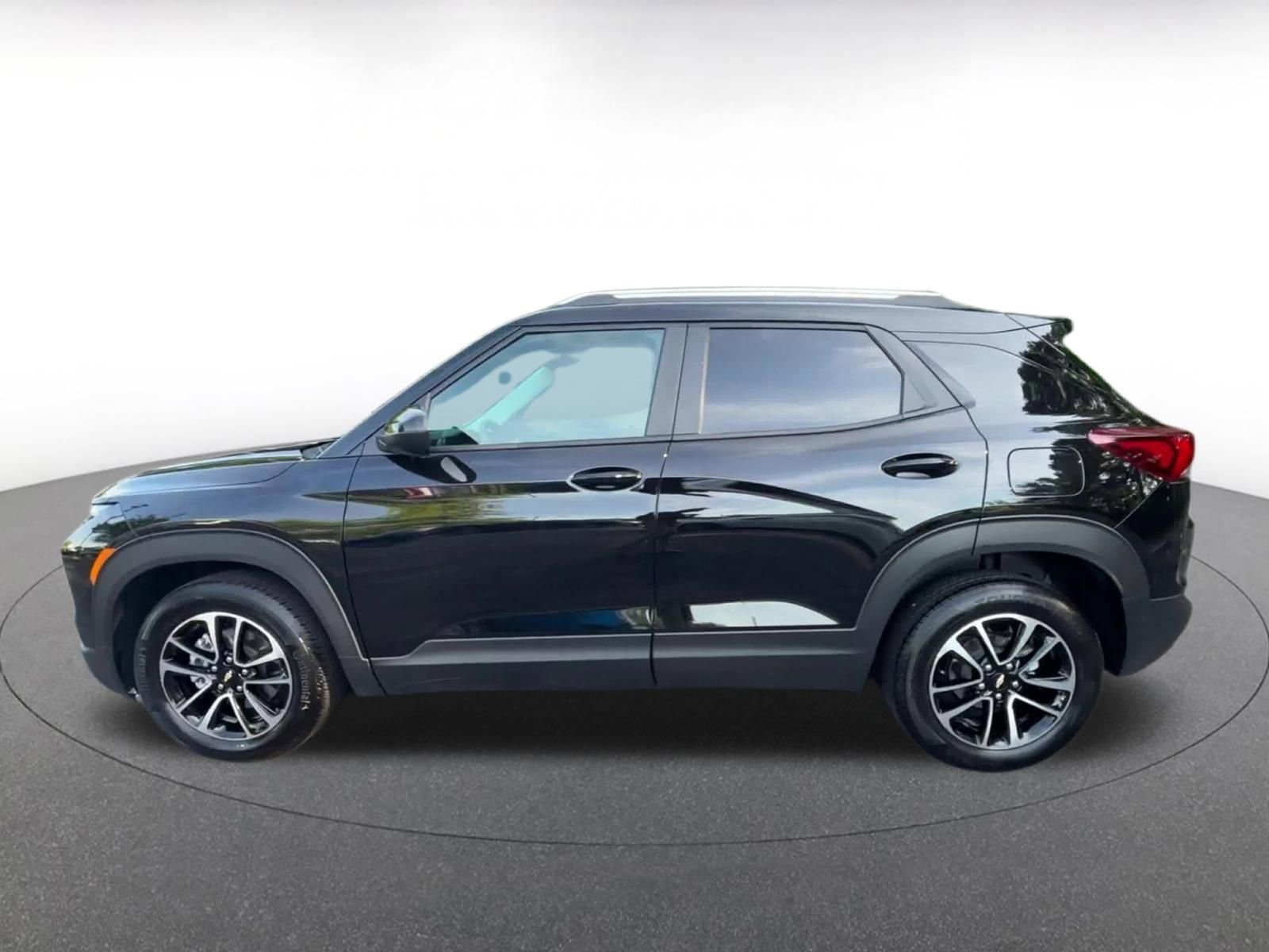 Thumbnail: 2025 Chevrolet TrailBlazer - 9