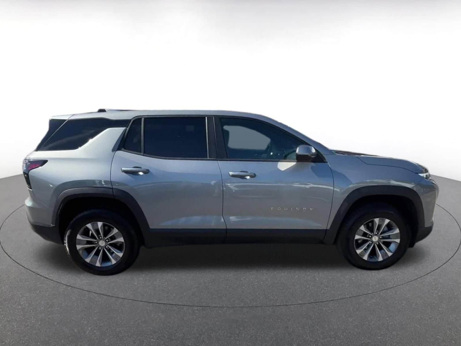 Thumbnail: 2025 Chevrolet Equinox - 16