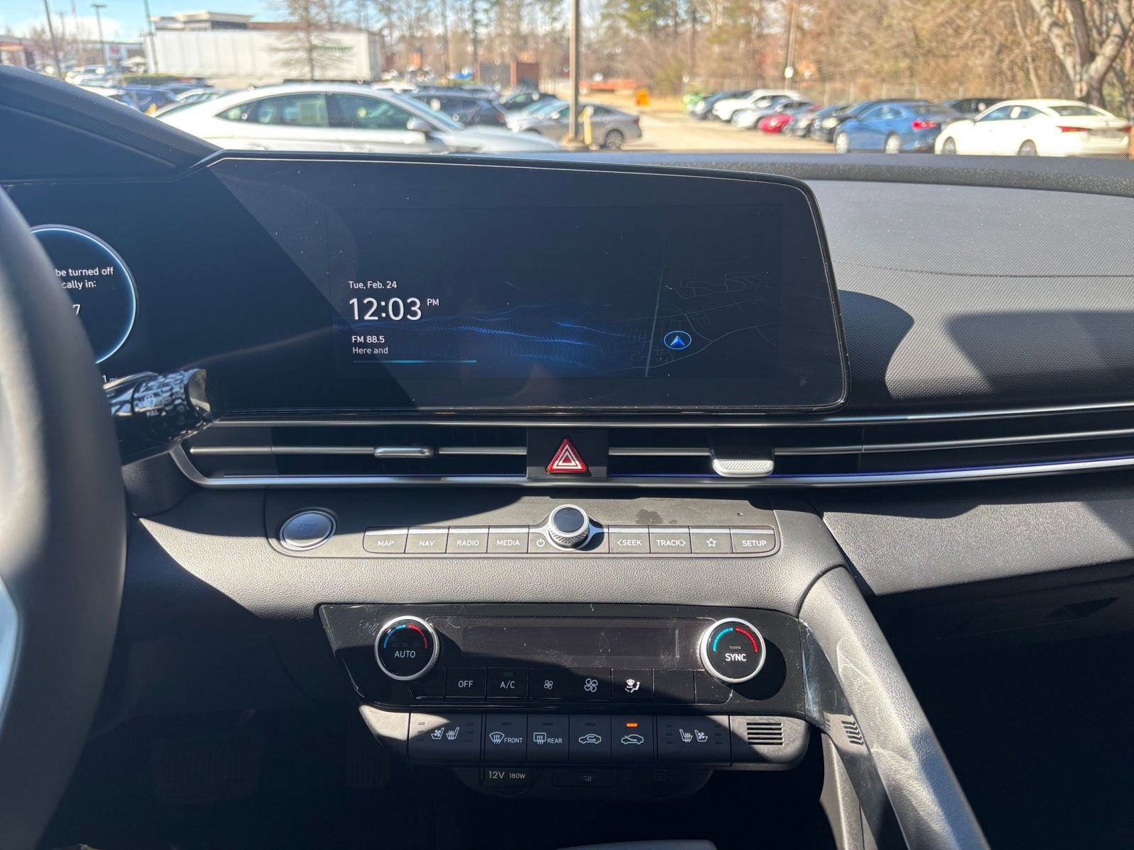 Thumbnail: 2025 Hyundai Elantra - 17