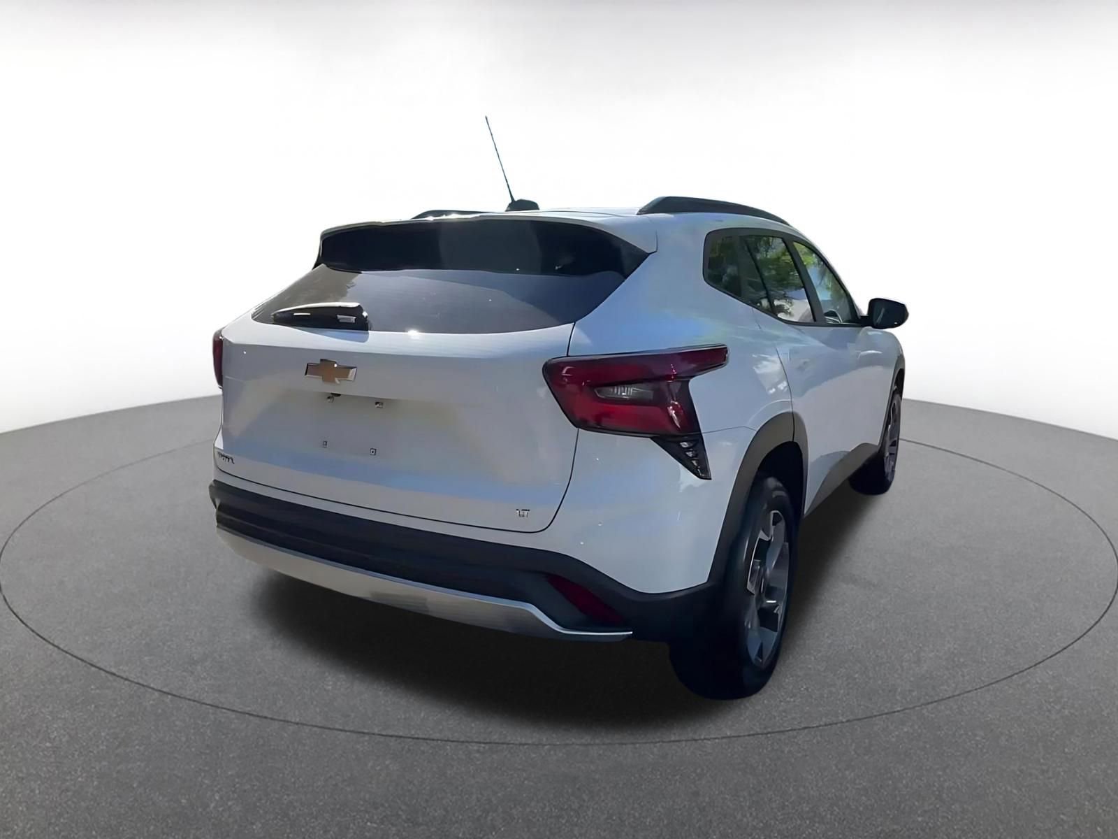 Thumbnail: 2025 Chevrolet Trax - 14