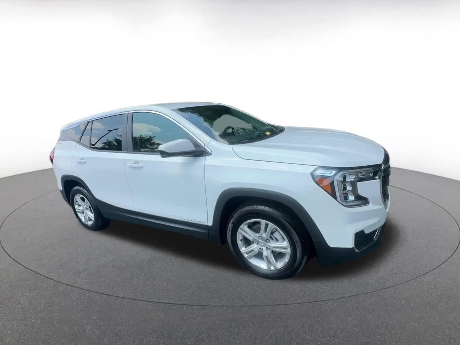 Thumbnail: 2024 GMC Terrain - 2