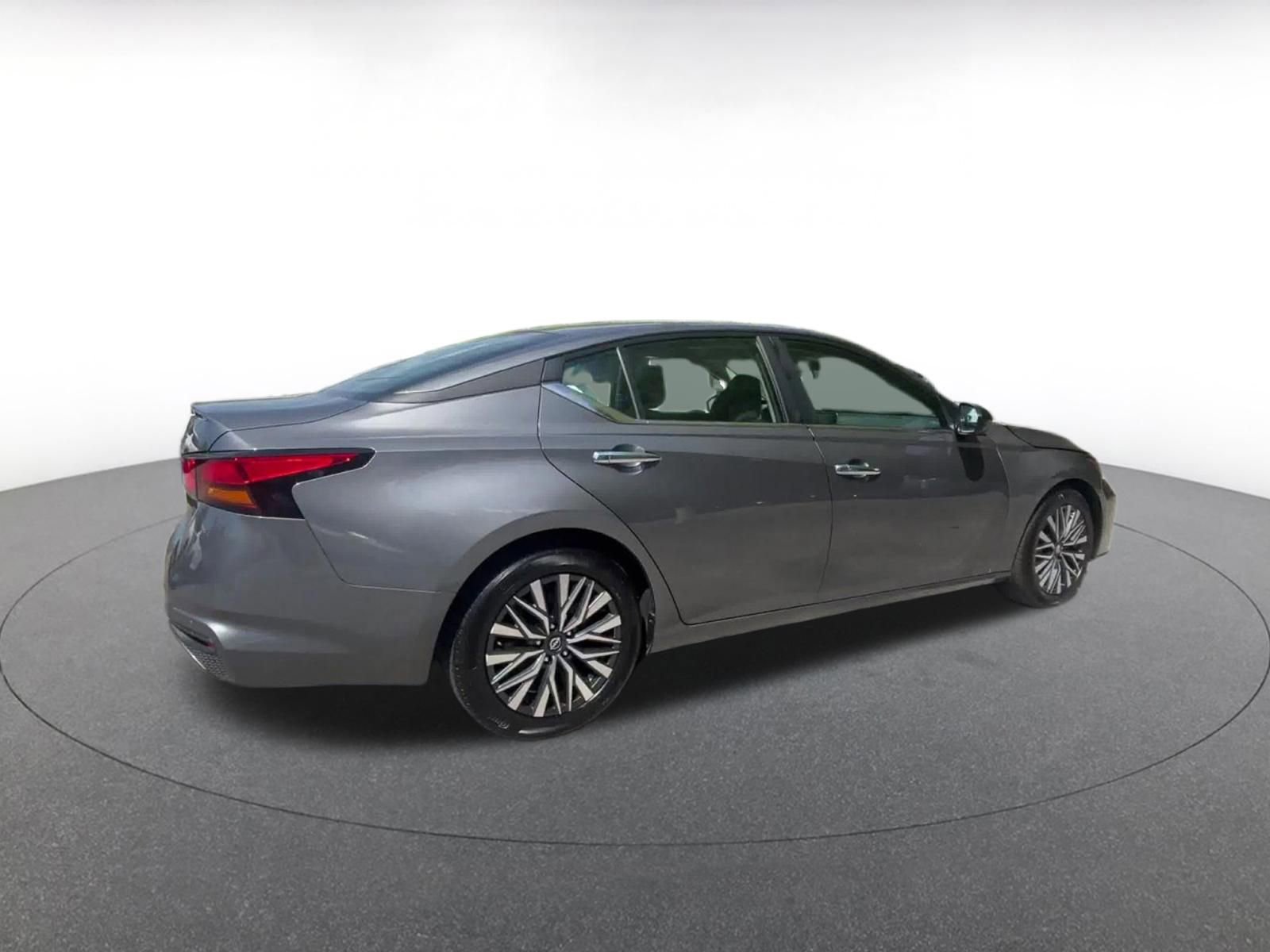 Thumbnail: 2025 Nissan Altima - 14