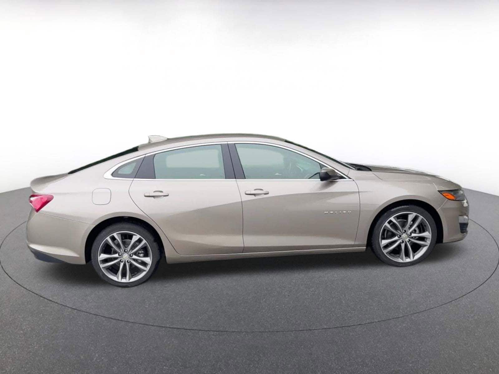 Thumbnail: 2024 Chevrolet Malibu - 16