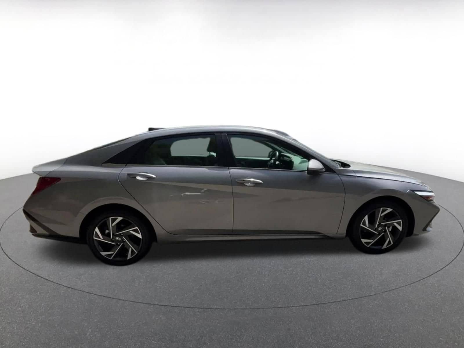 Thumbnail: 2025 Hyundai Elantra - 16