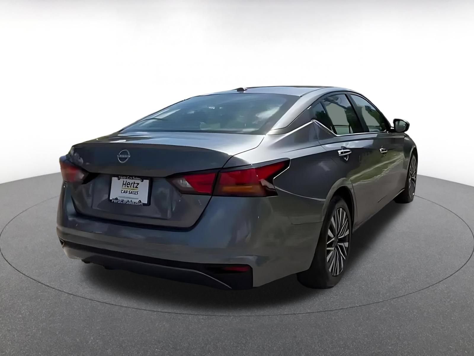 Thumbnail: 2025 Nissan Altima - 15