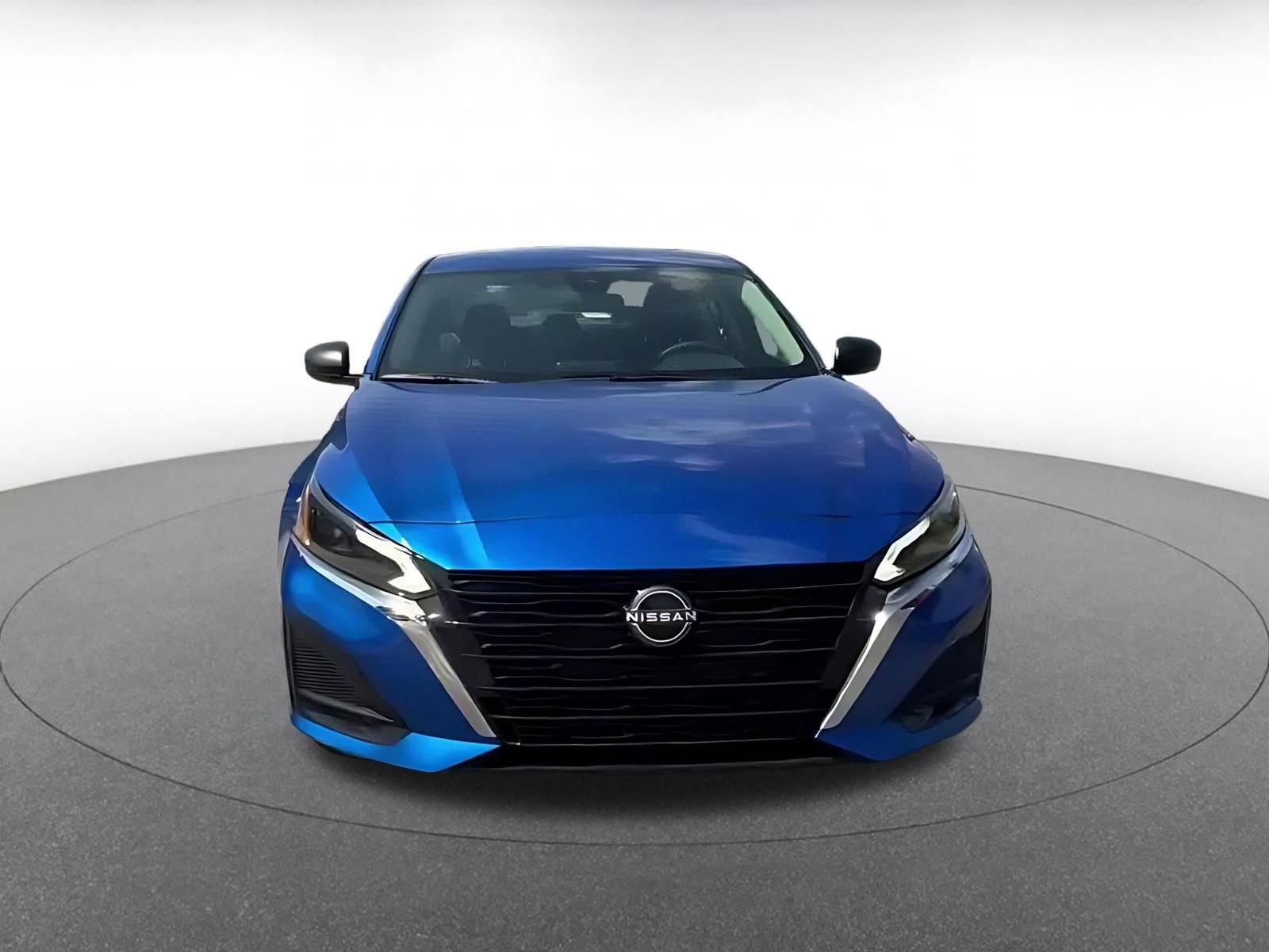 Thumbnail: 2025 Nissan Altima - 4